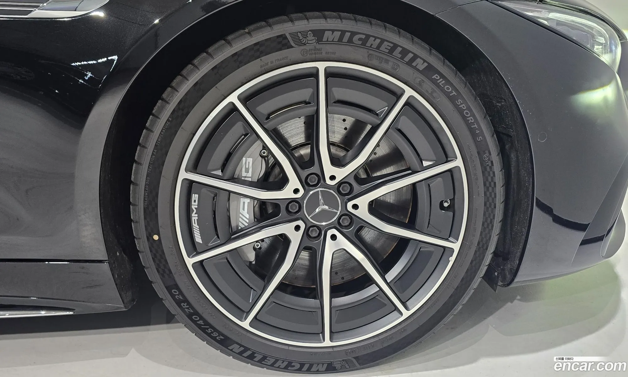 Mercedes-Benz SL-Class R232 2025 — 13