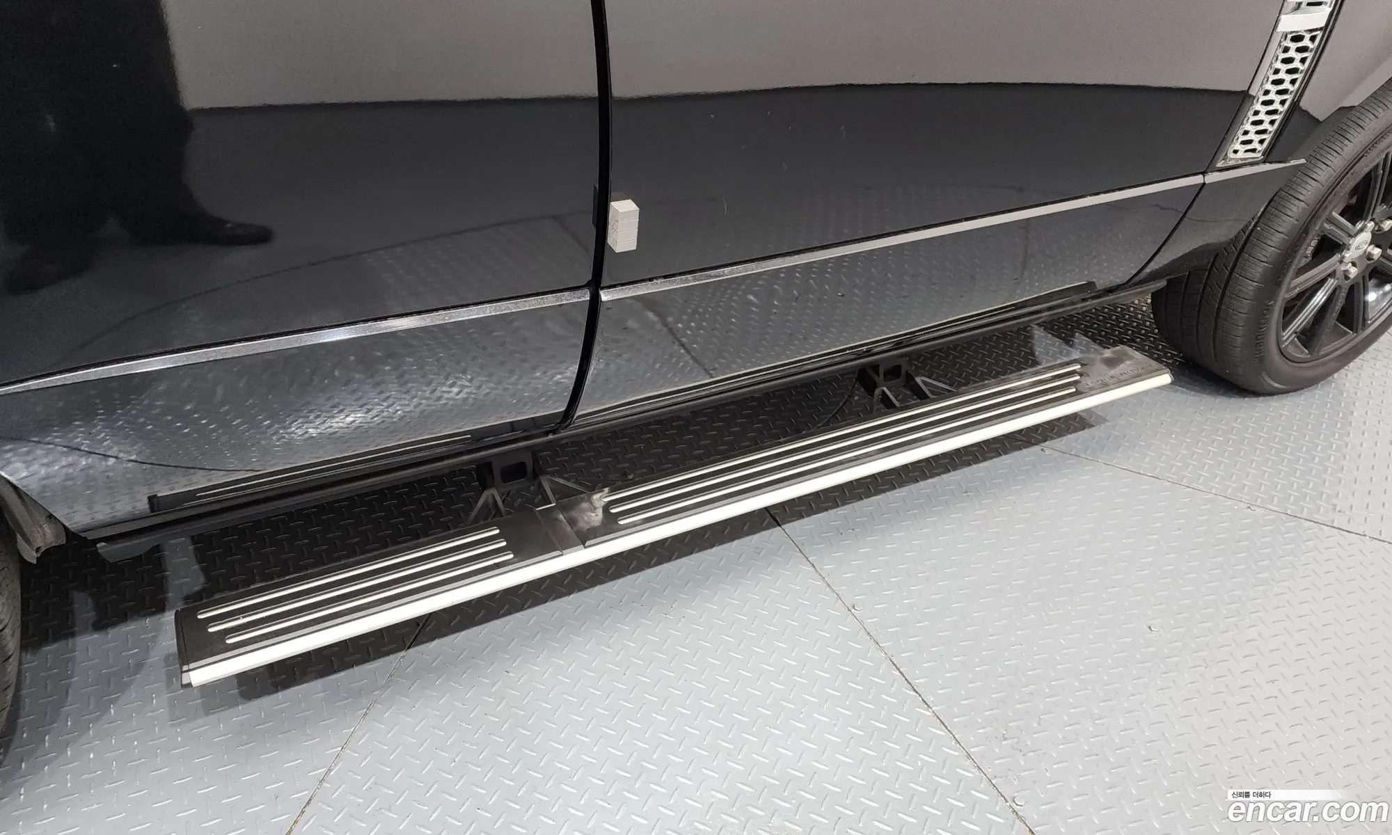 Land Rover Range Rover 2010 SALMF1E40AA320506 — 18