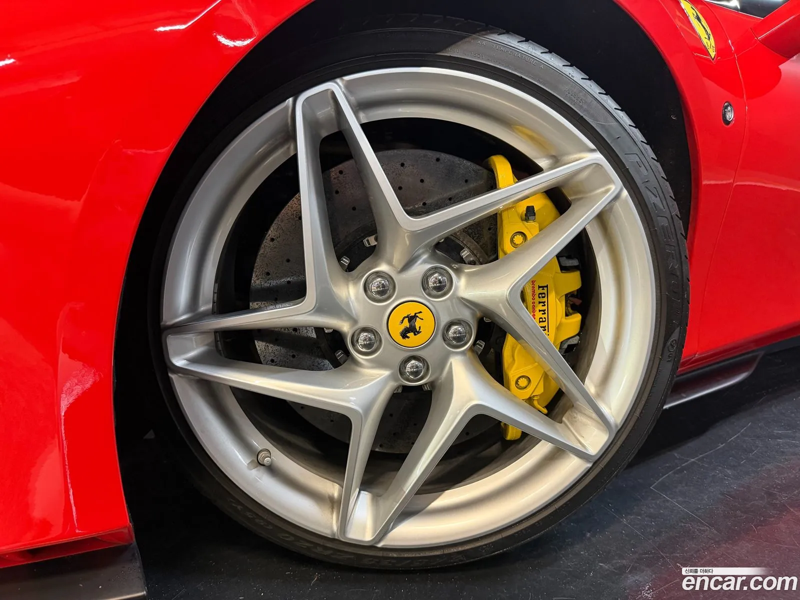 Ferrari F8 Spider 2020 — 7