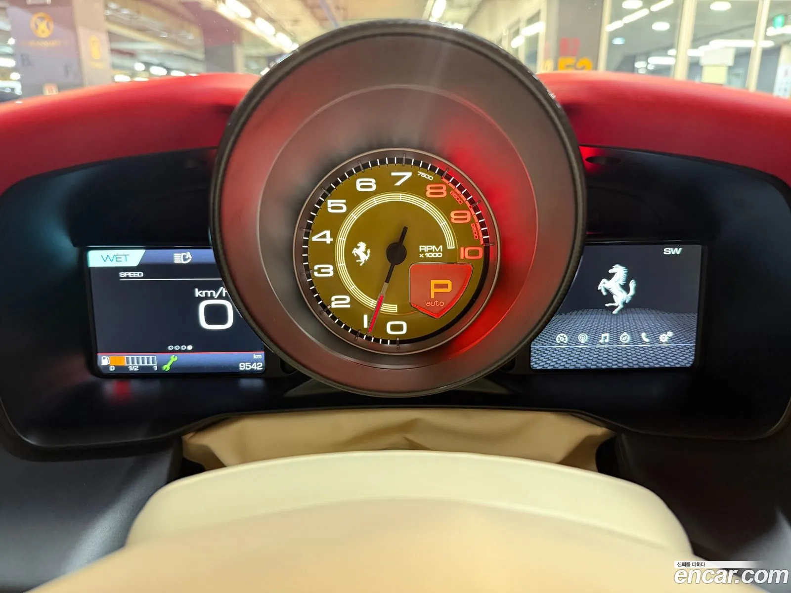 Ferrari F8 Spider 2020 — 17
