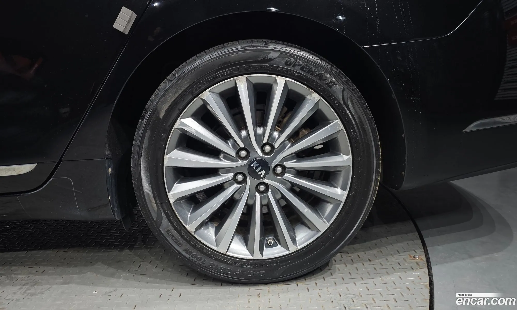 Kia K7 2017 — 8