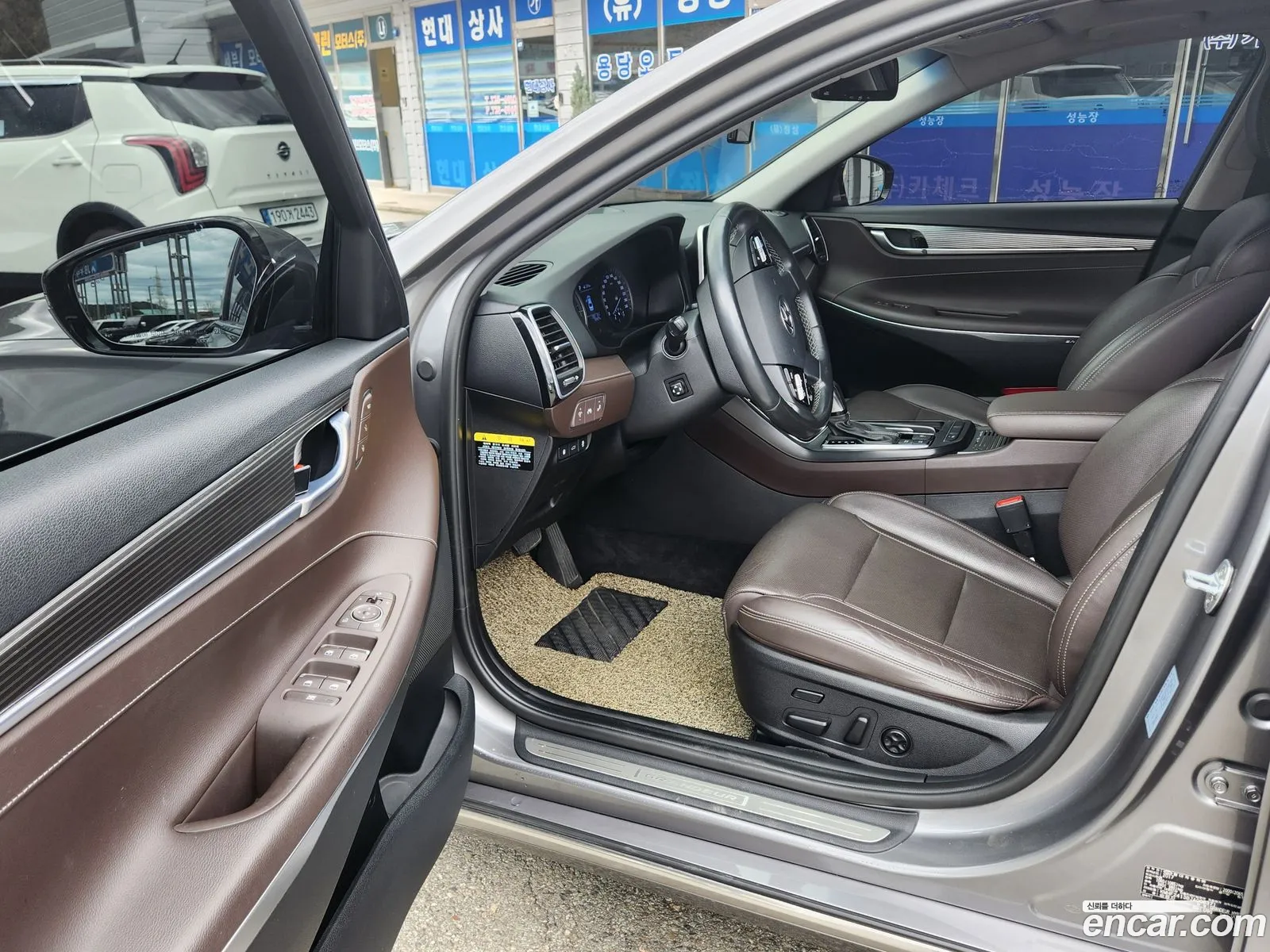 Hyundai Grandeur IG Hybrid 2017 — 3
