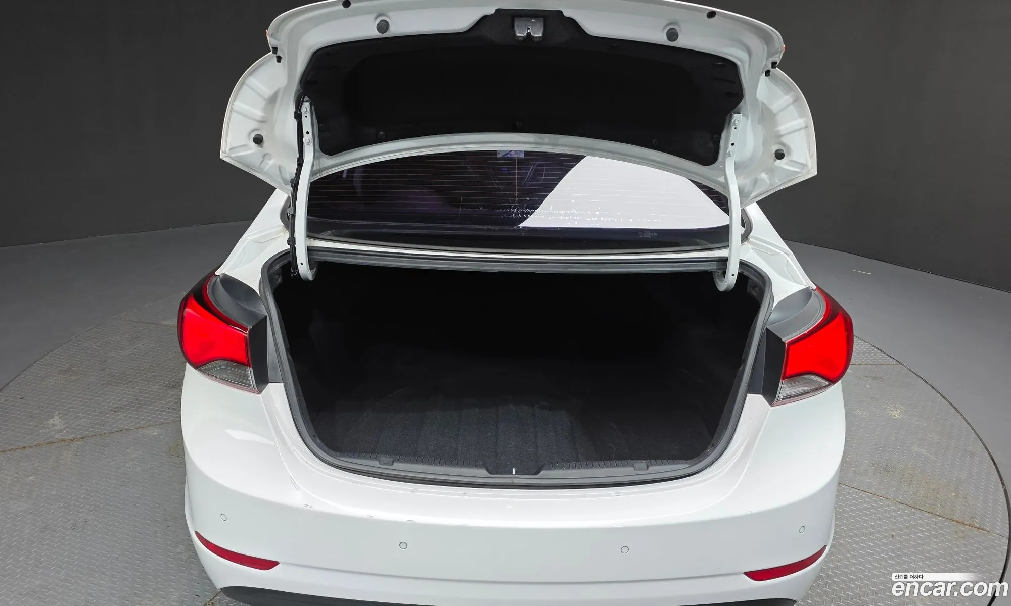 Hyundai Elantra 2014 — 13
