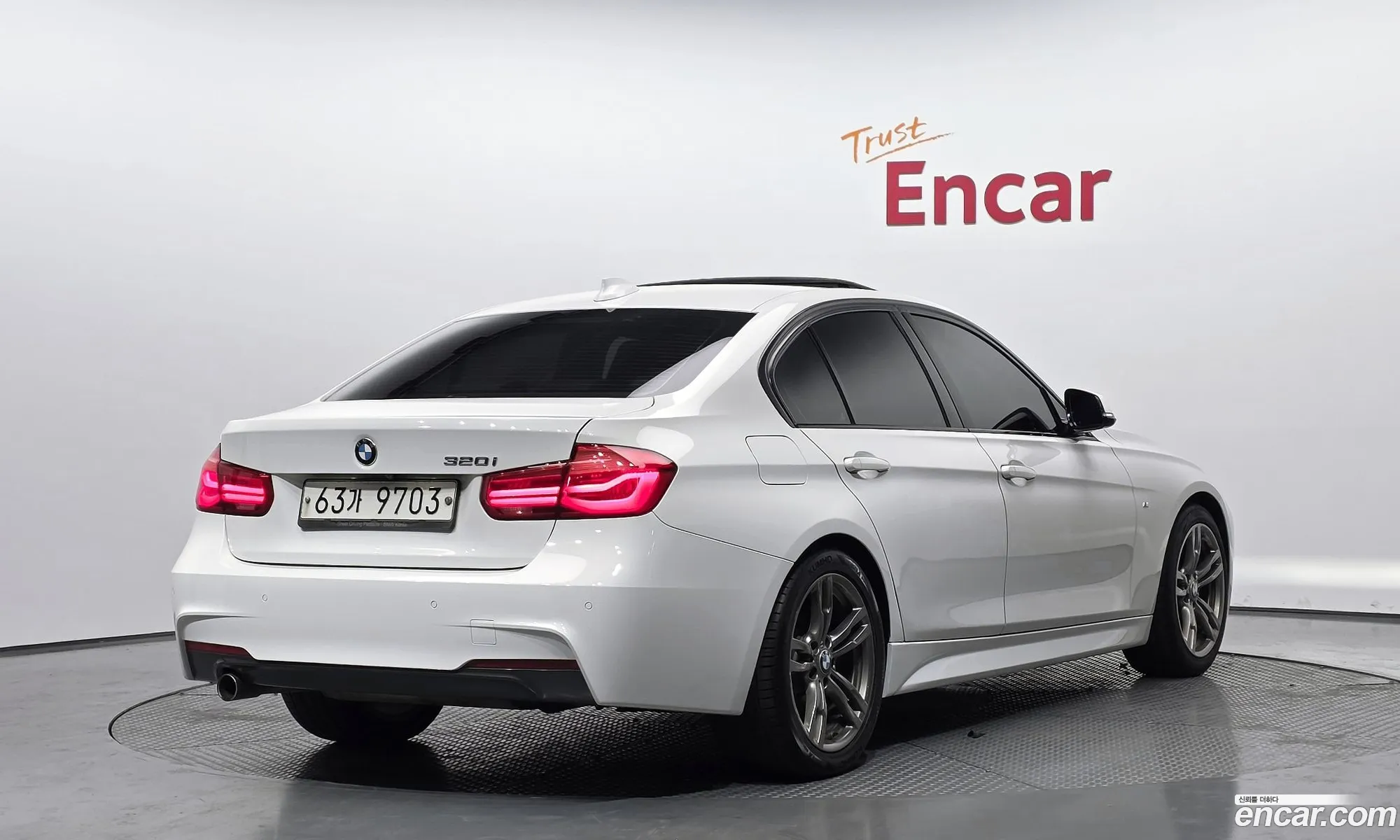 BMW 3 Series 2017 WBA8A9103HK882961 — 3