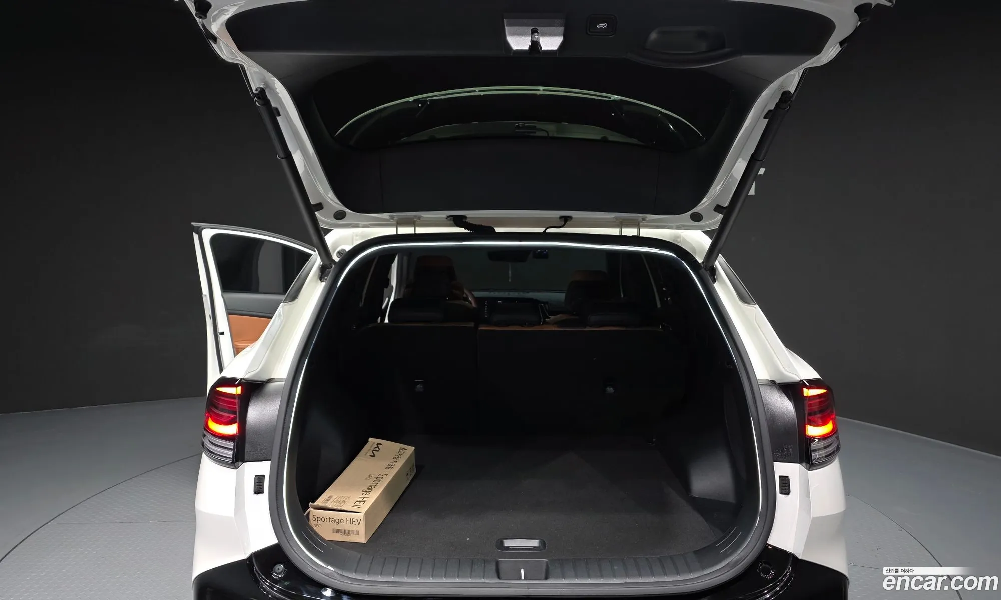 Kia Sportage Hybrid 2024 — 18