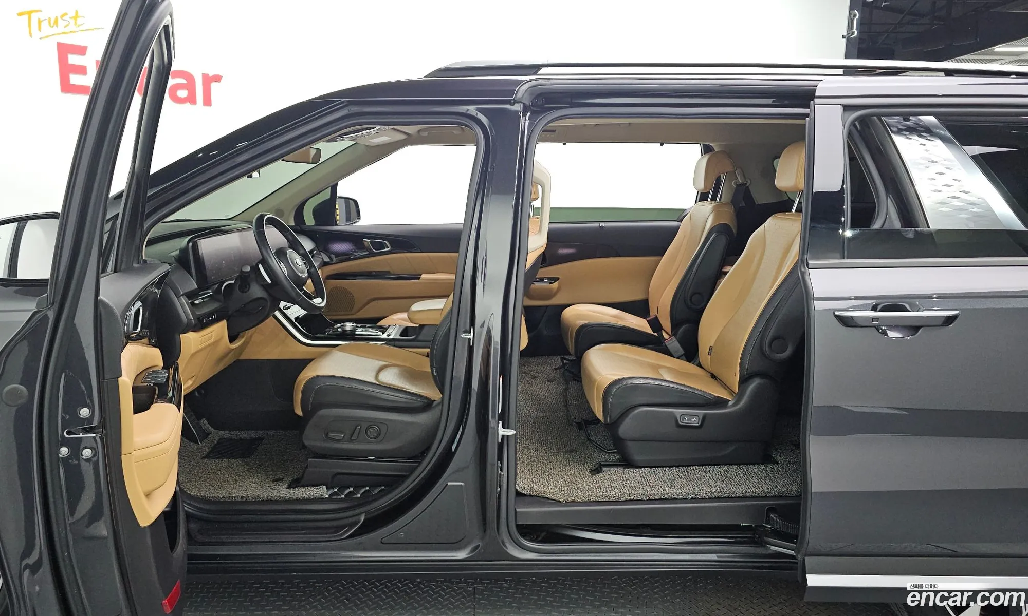 Kia Carnival 2021 — 13
