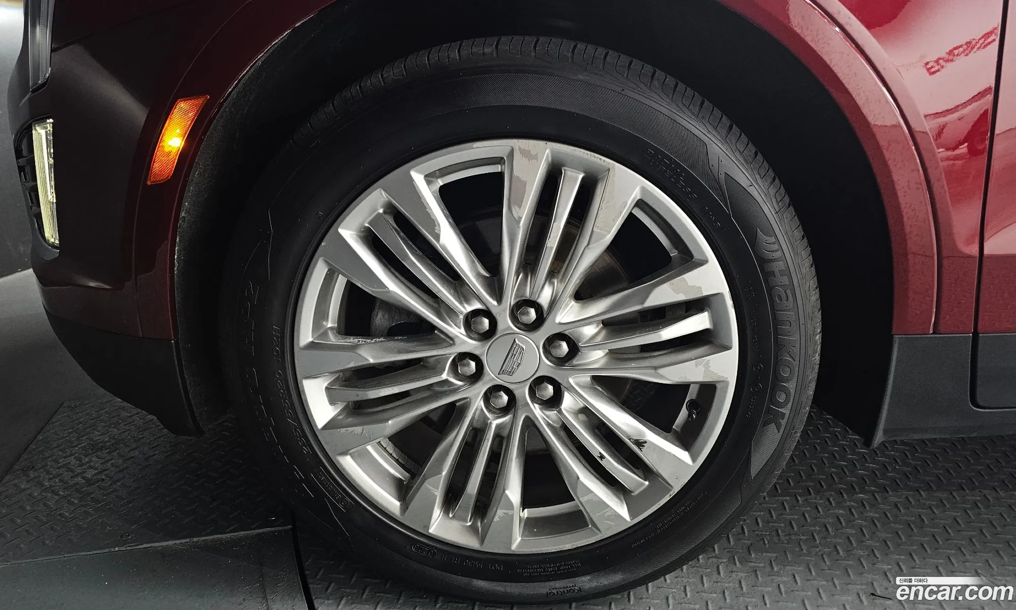 Cadillac XT5 2018 1GYFN9RS2JZ131006 — 15