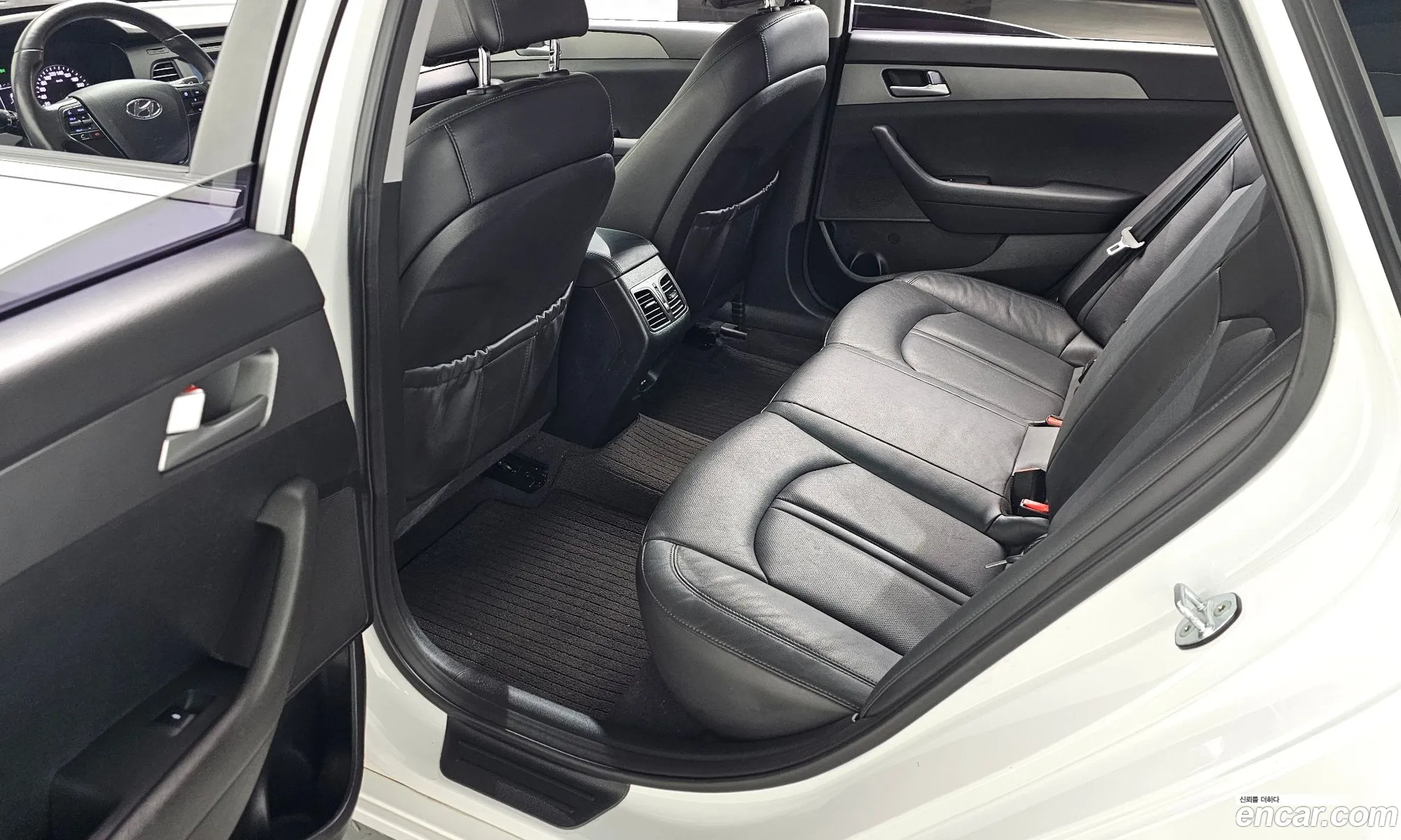 Hyundai LF Sonata 2015 — 6