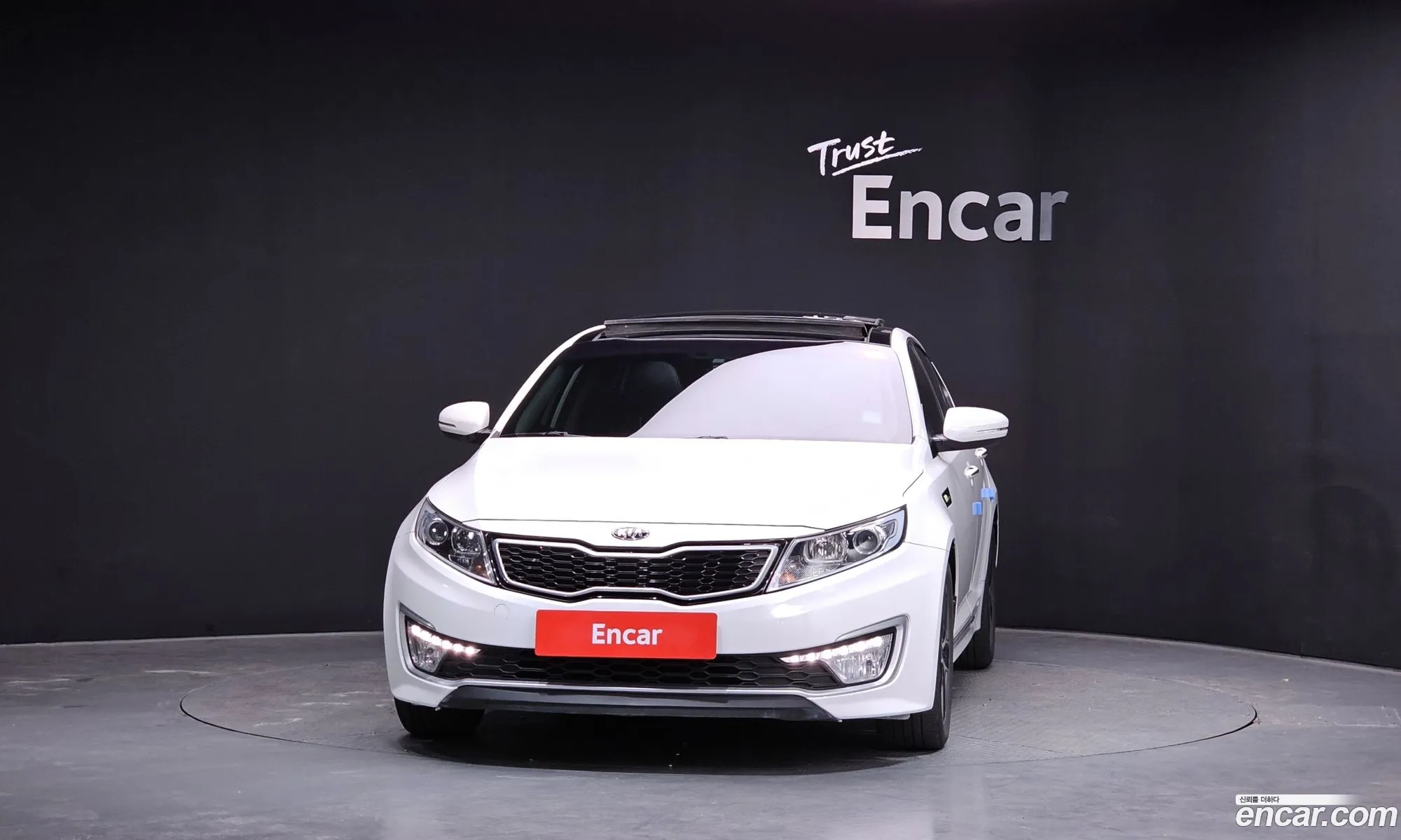 Kia K5 Hybrid 2013 — 2