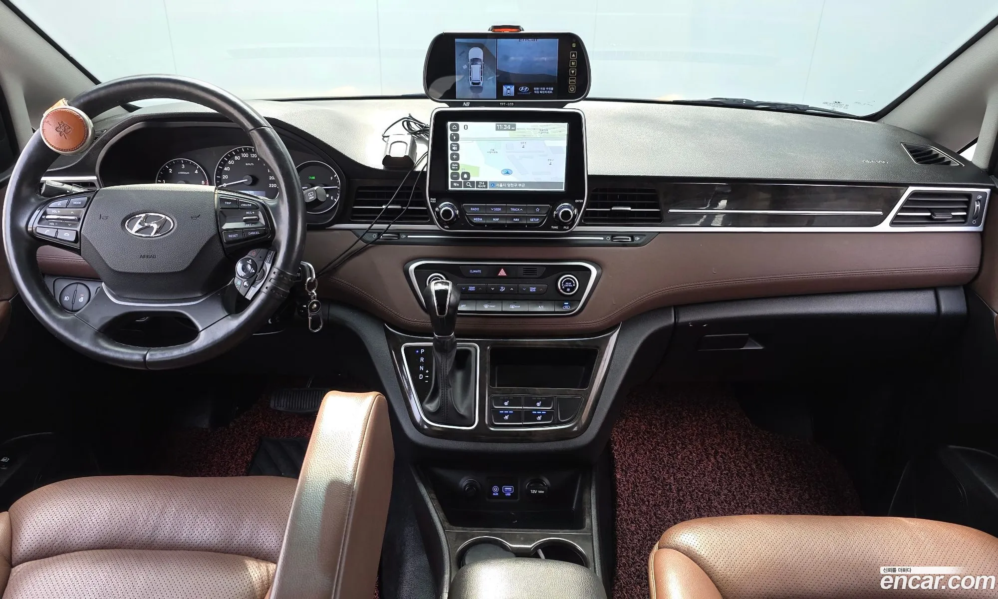 Hyundai Grand Starex 2018 — 11