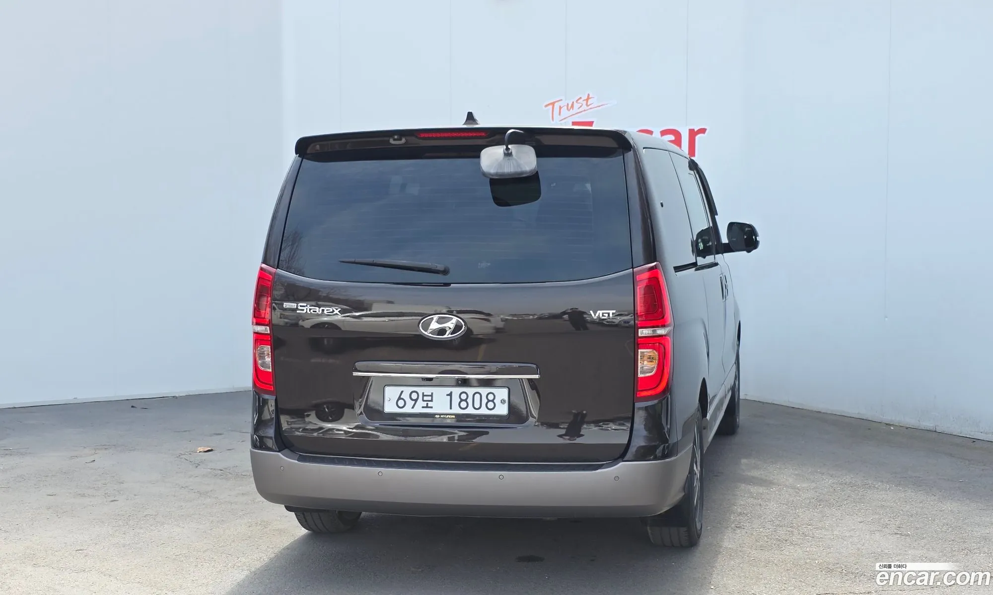 Hyundai Grand Starex 2018 — 14