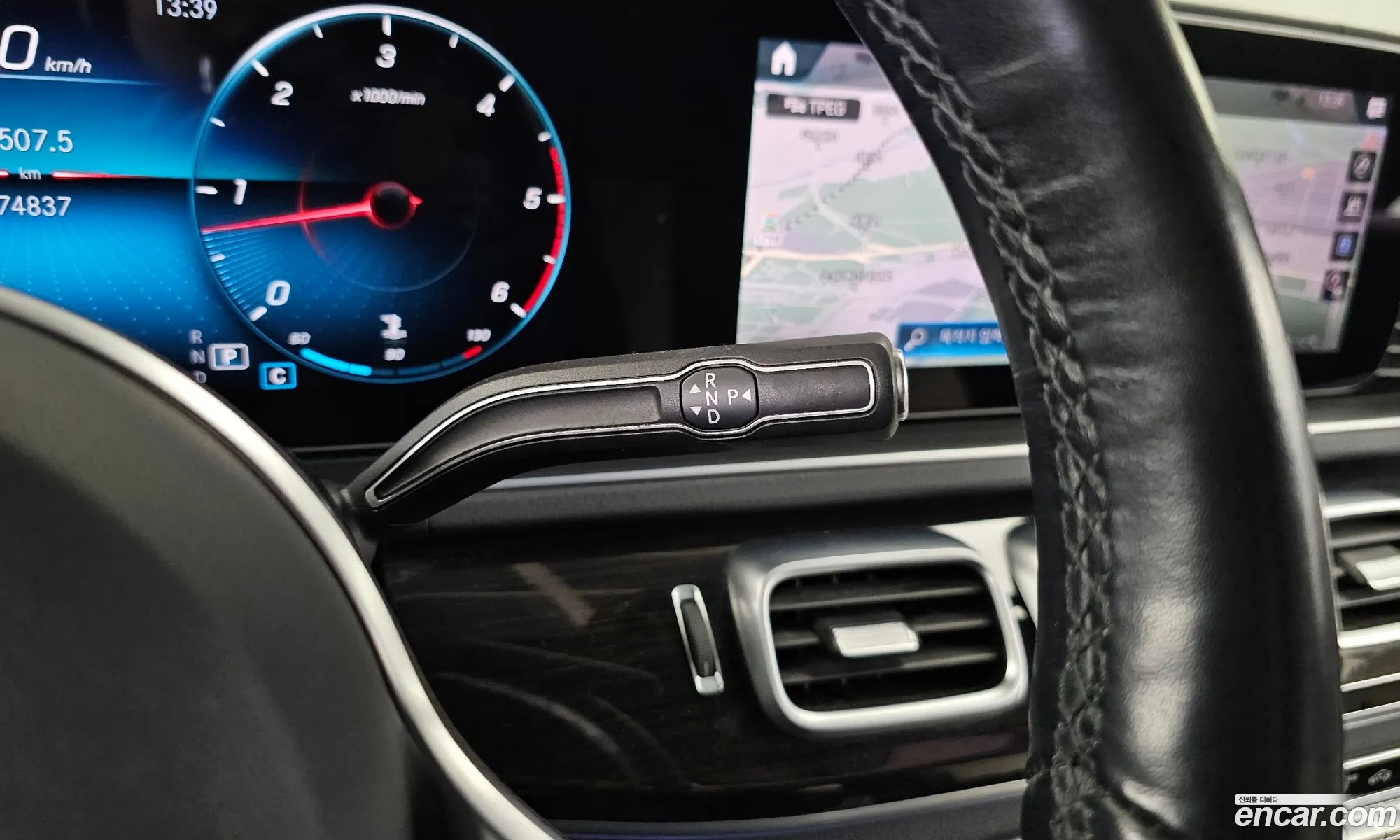 Mercedes-Benz GLE-Class W167 2023 — 17