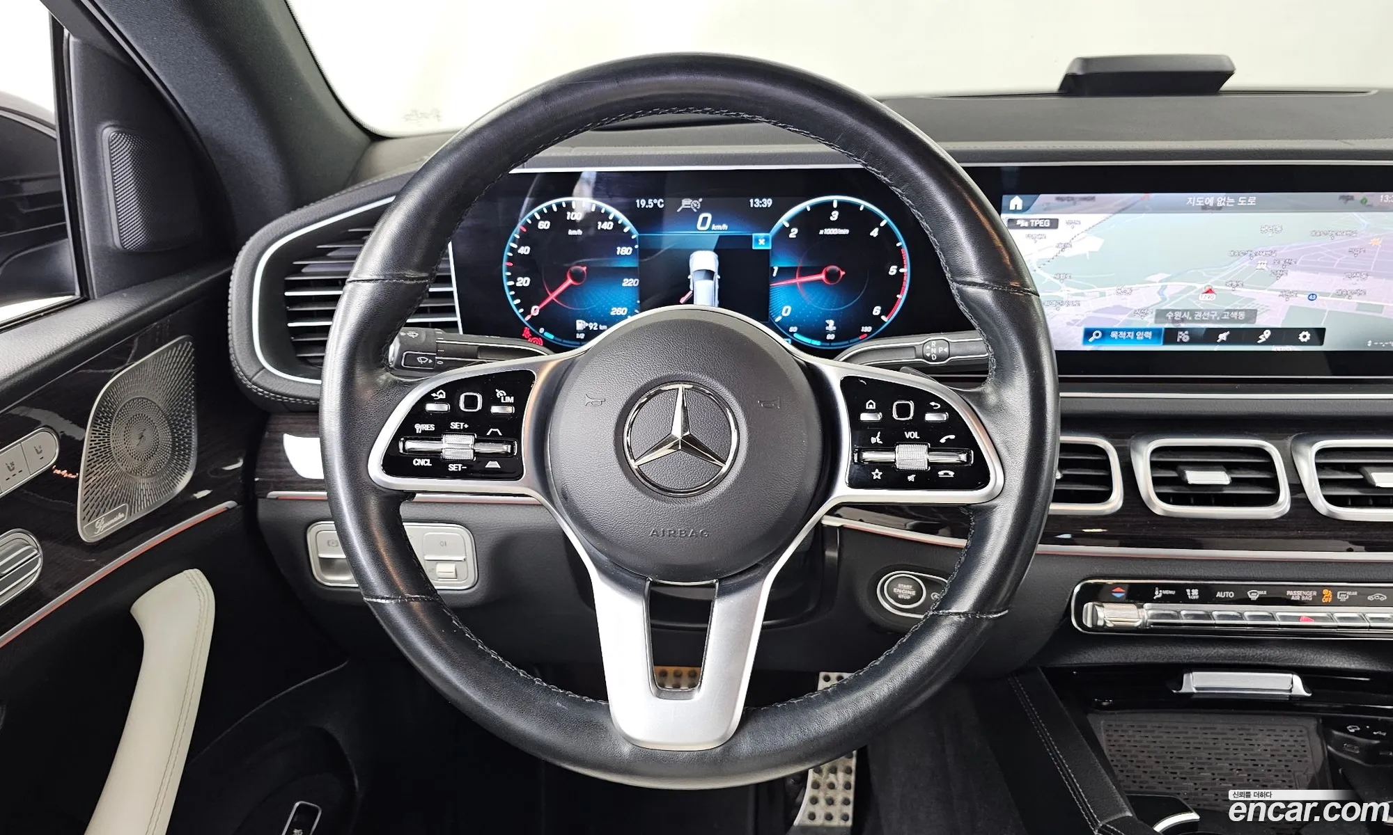 Mercedes-Benz GLE-Class W167 2023 — 14