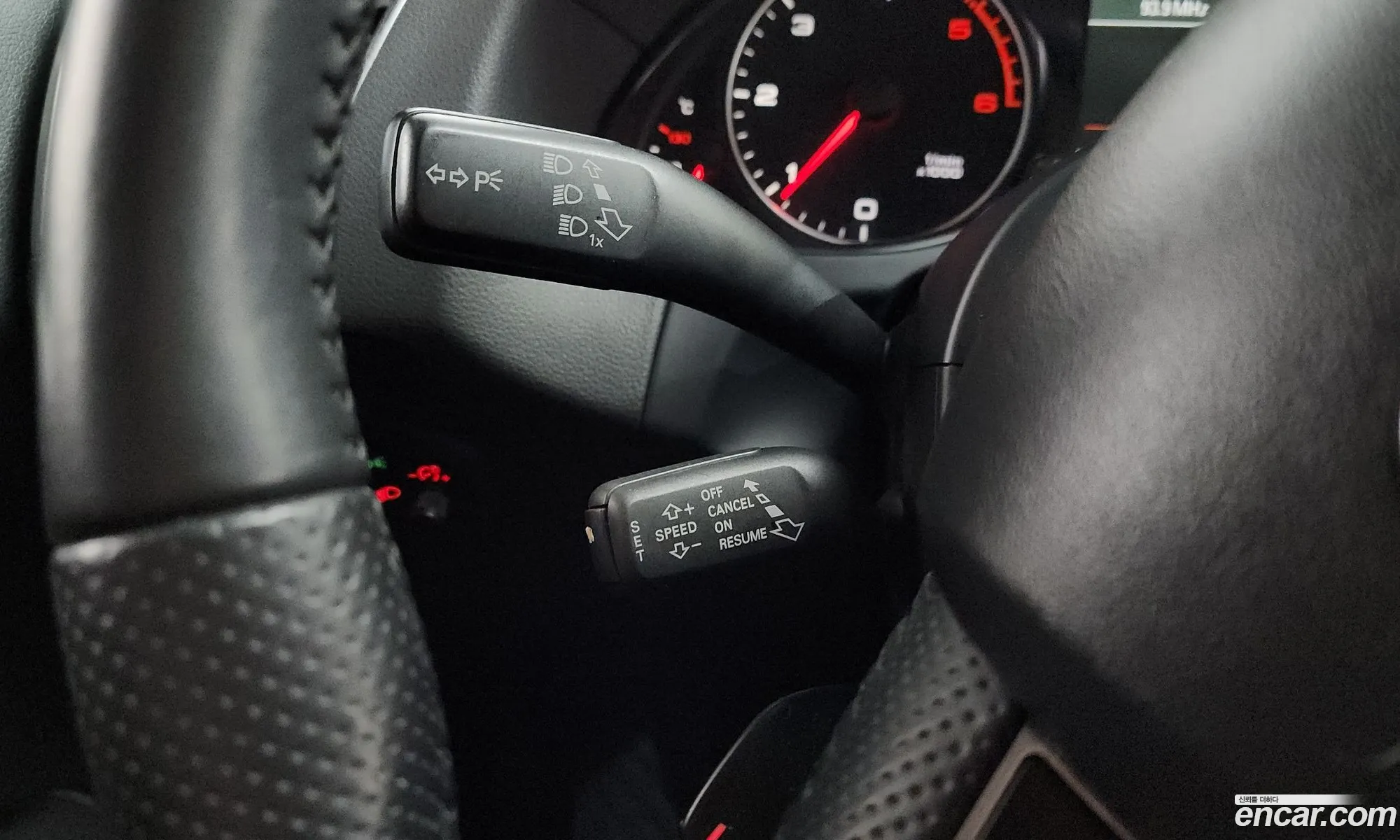 Audi Q5 2012 WAUZZZ8R111111111 — 19