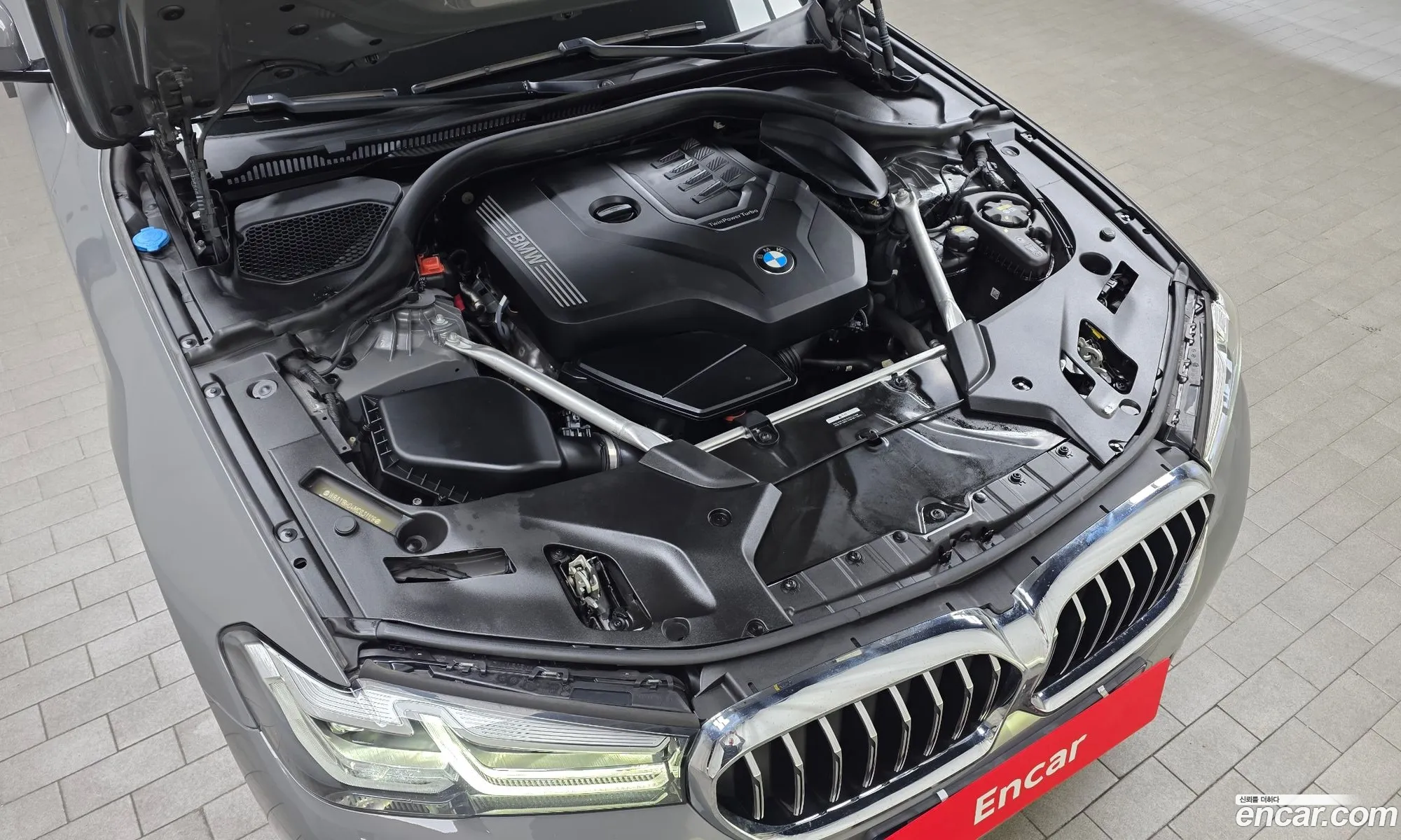 BMW 5 Series 2021 WBA11BH04MCG31128 — 4
