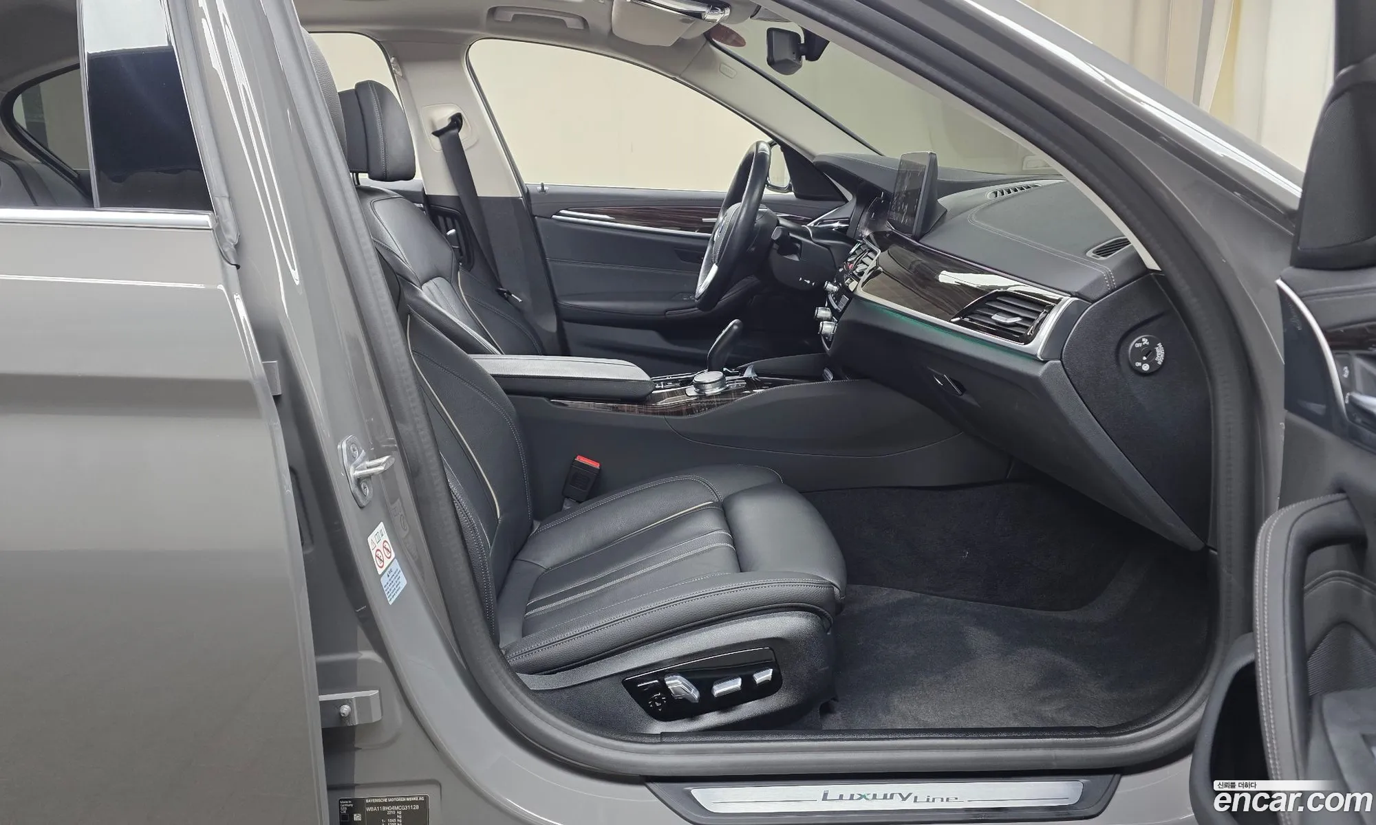 BMW 5 Series 2021 WBA11BH04MCG31128 — 14