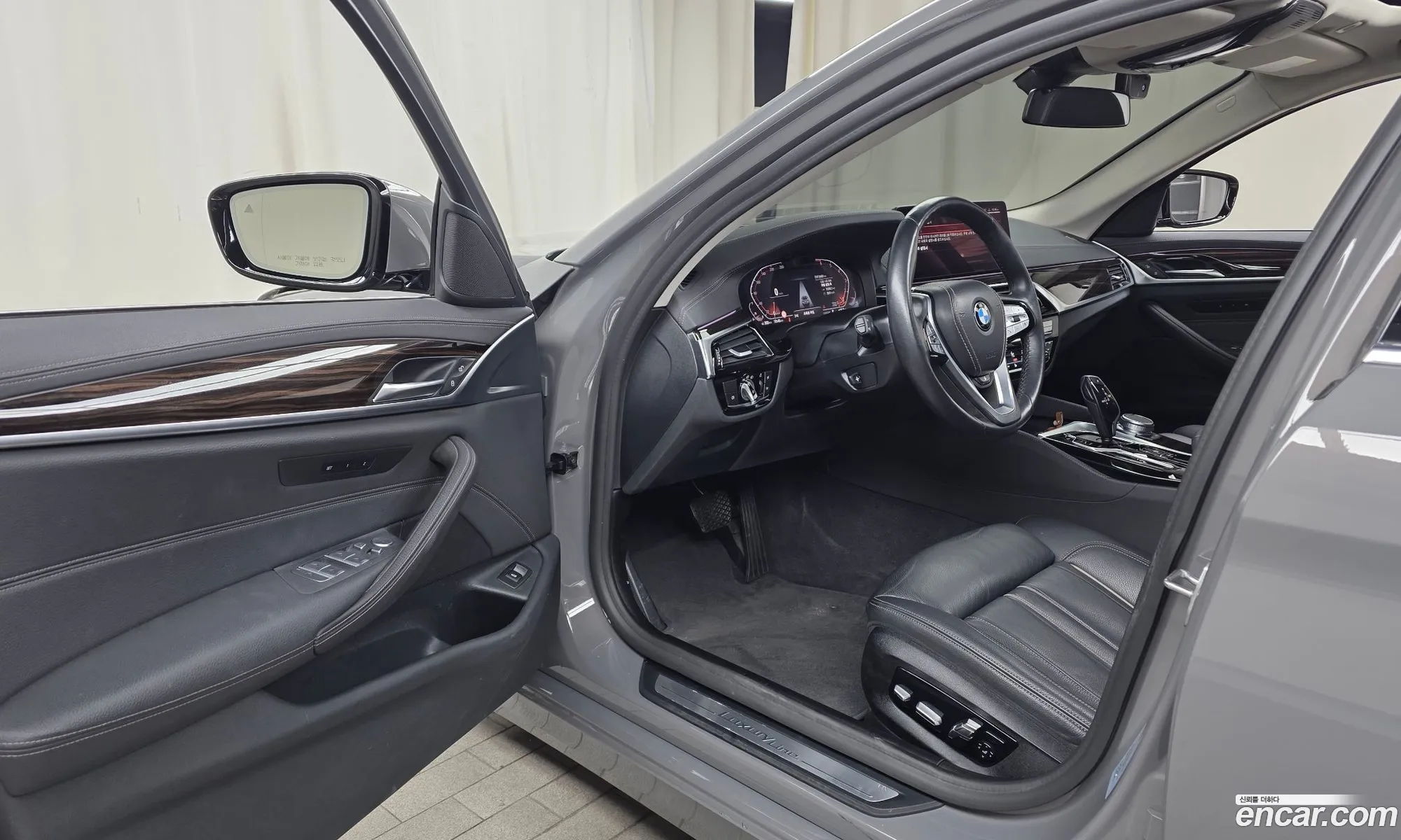 BMW 5 Series 2021 WBA11BH04MCG31128 — 9