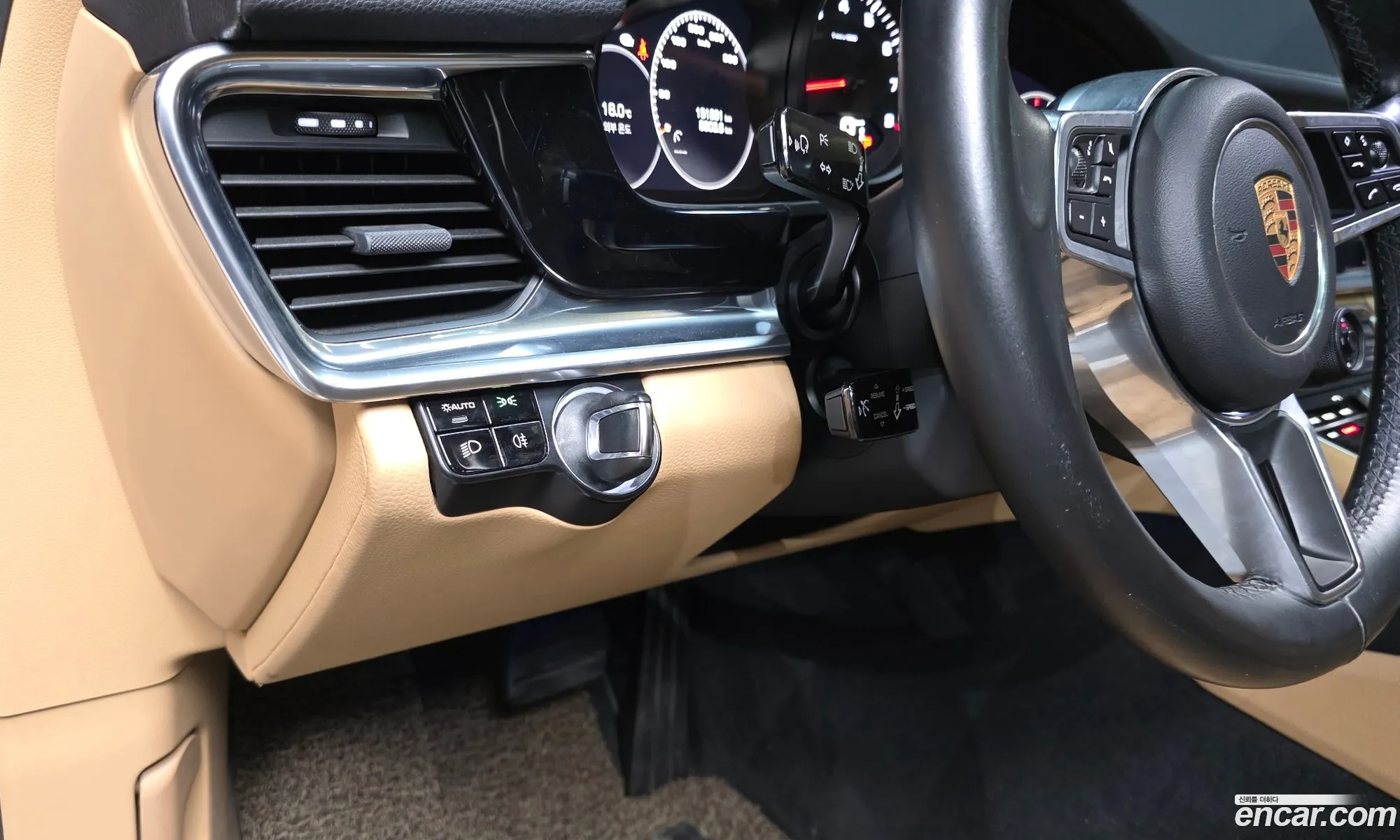 Porsche Panamera 2018 — 20