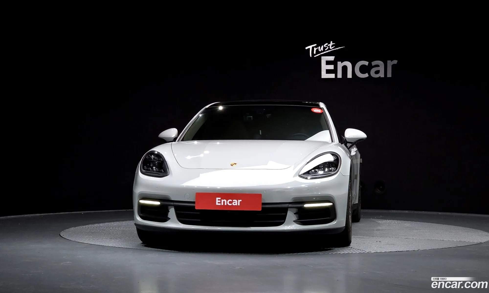 Porsche Panamera 2018 — 8