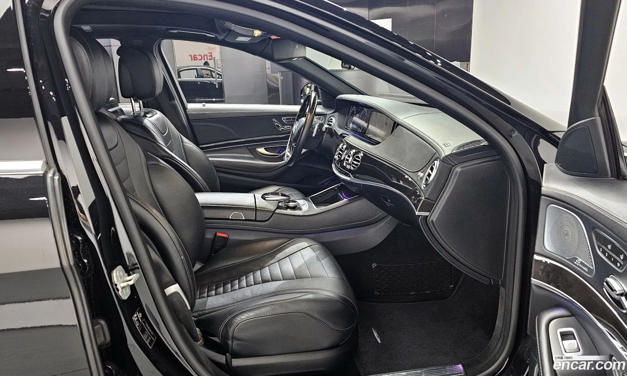 Mercedes-Benz S-Class W222 2015 WDDUG8FB6FA175981 — 2