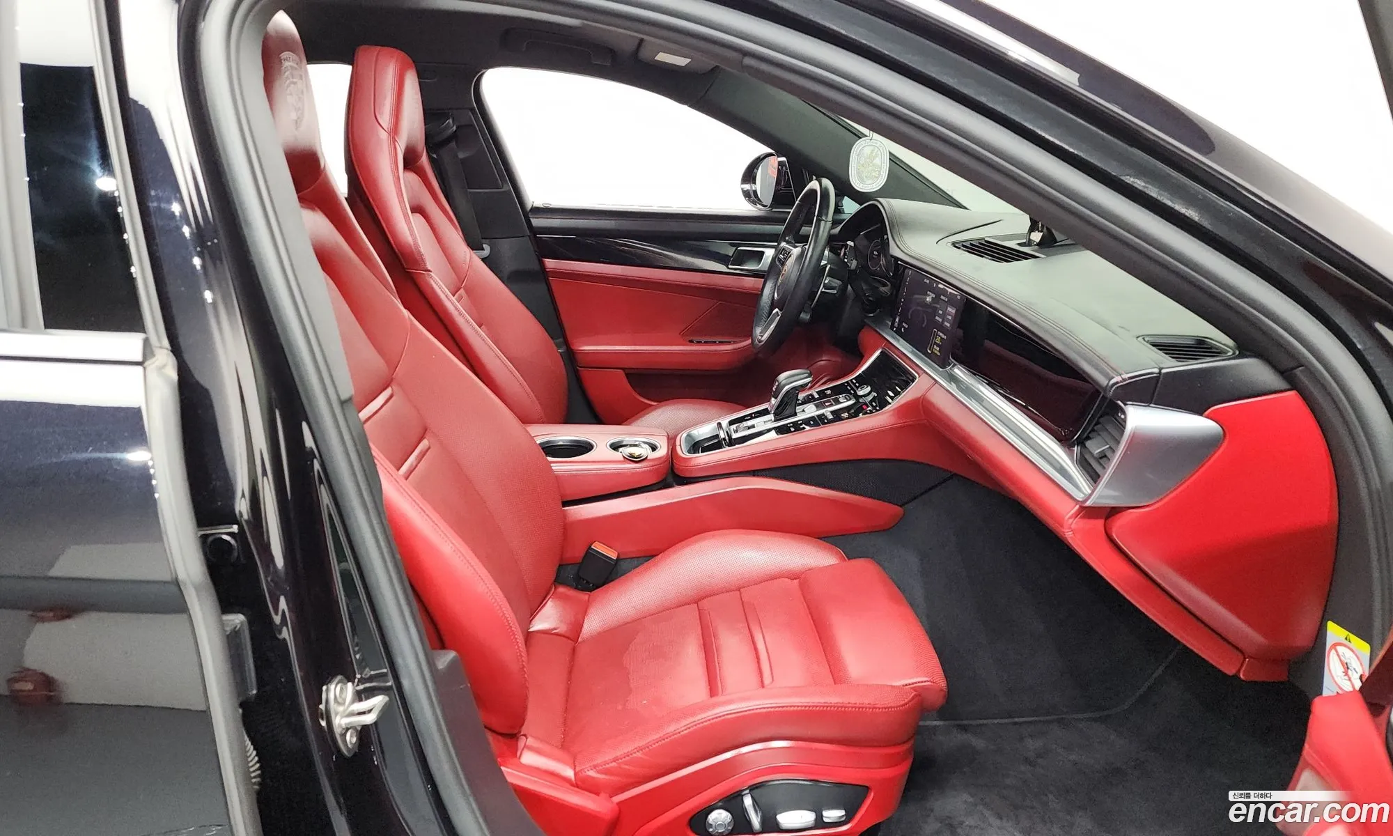 Porsche Panamera 2019 11111111111111111 — 9
