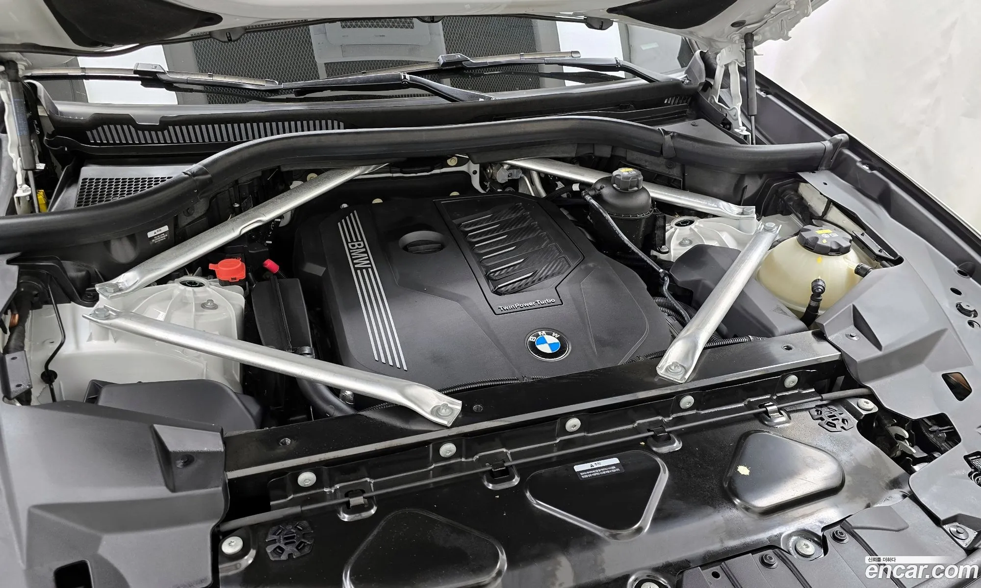 BMW X6 2022 — 7