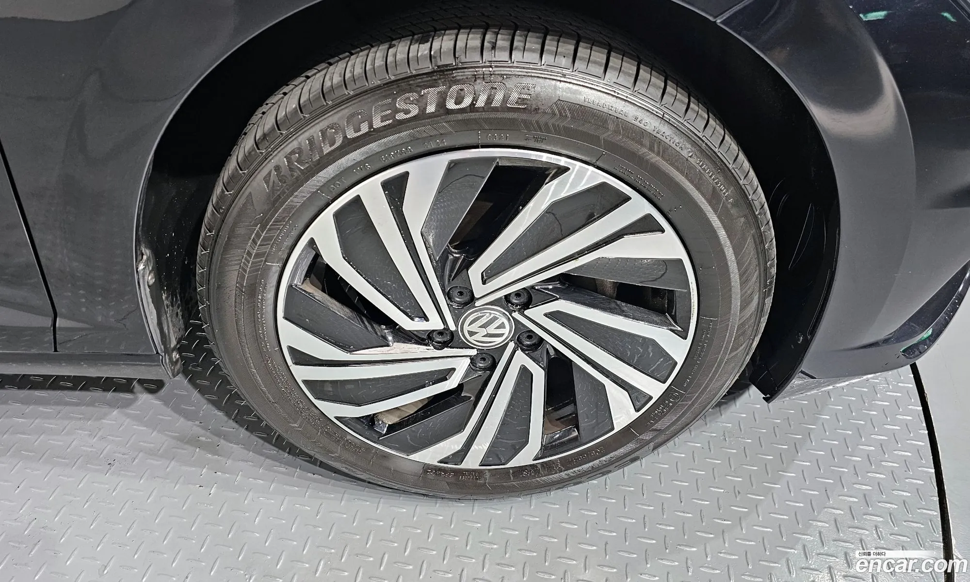 Volkswagen Jetta 7th Gen 2021 — 2