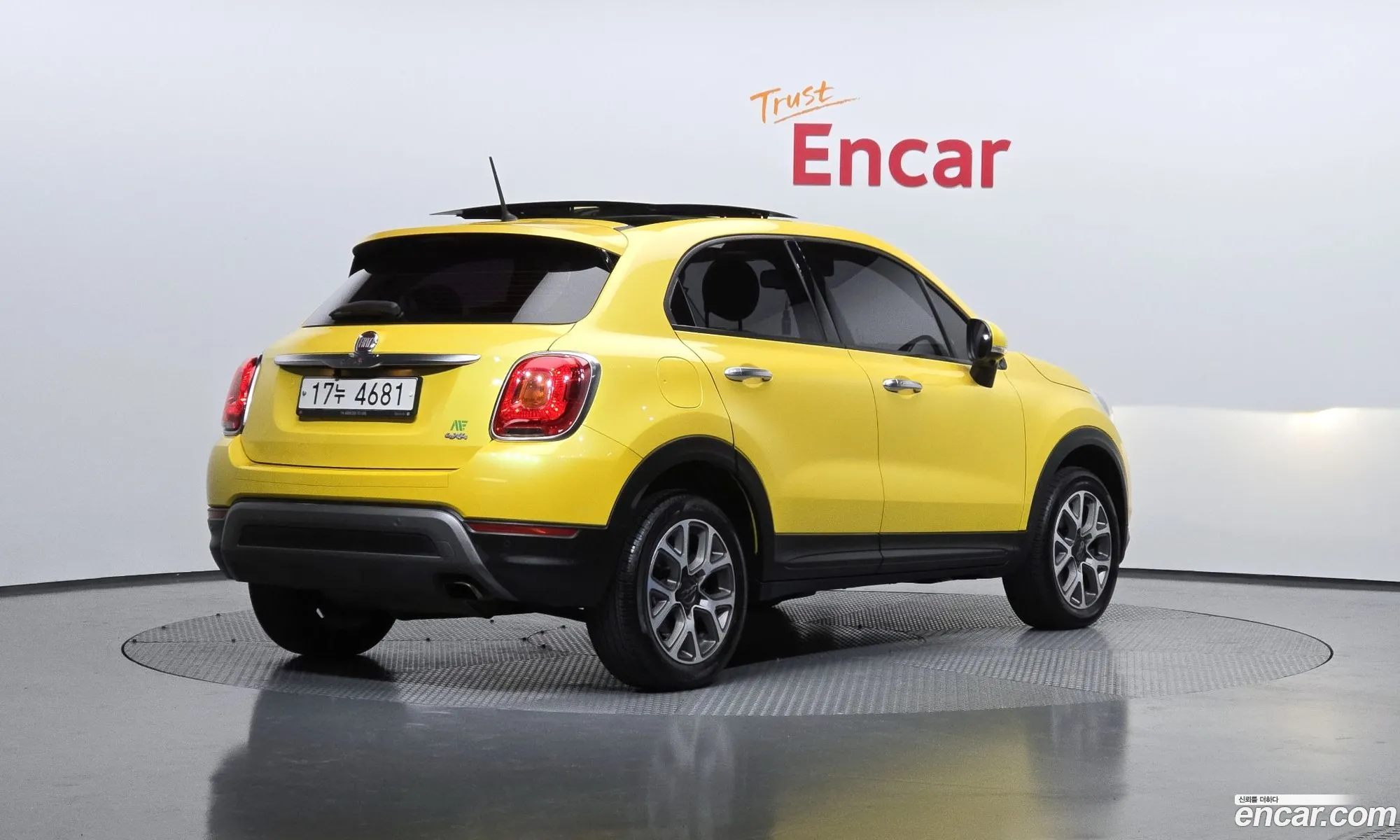 Fiat 500X 2016 — 11