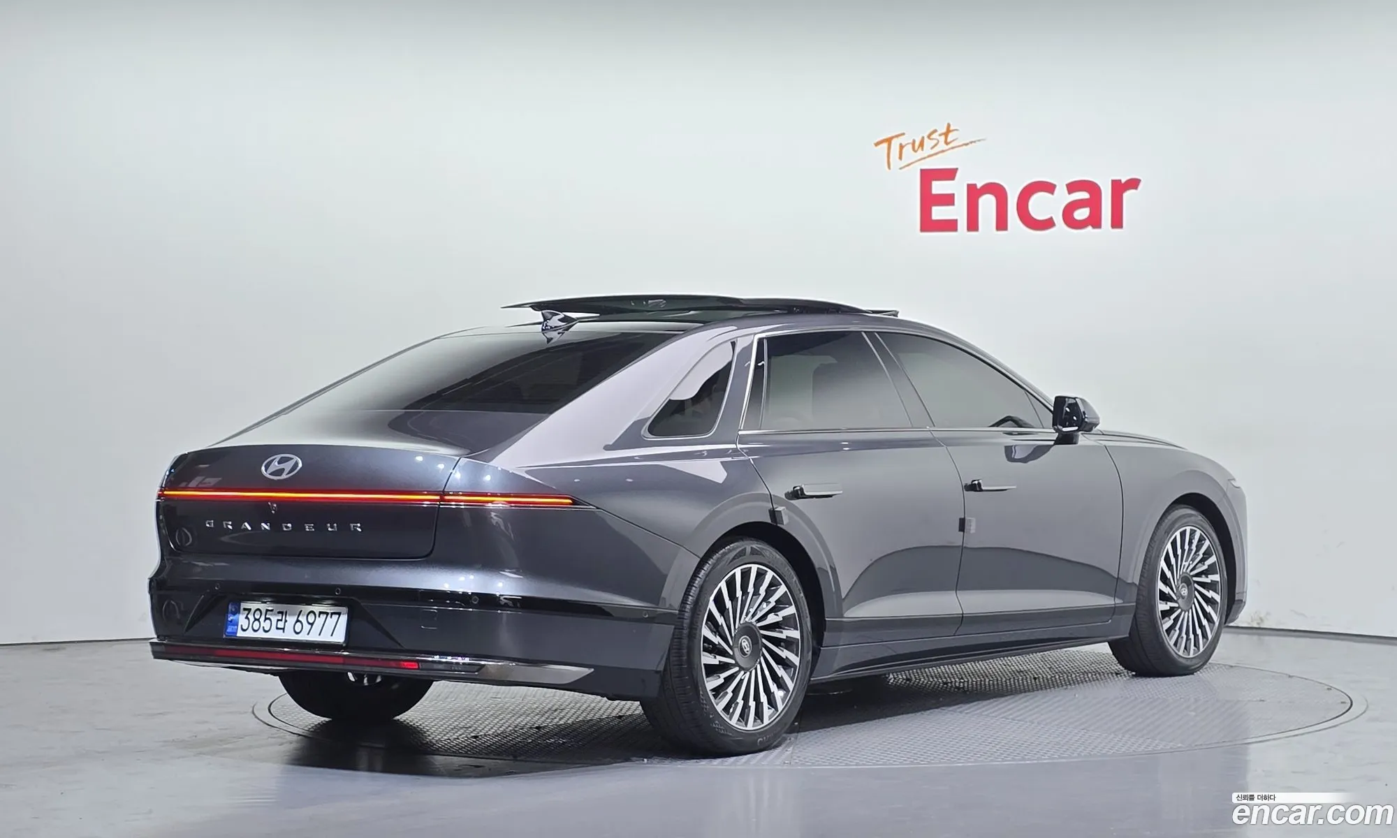 Hyundai Grandeur Hybrid 2023 — 2