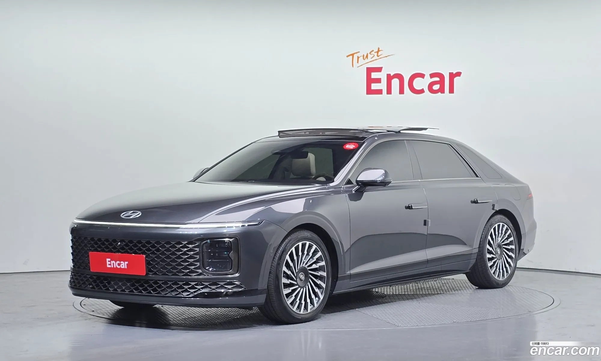 Hyundai Grandeur Hybrid 2023 — 5