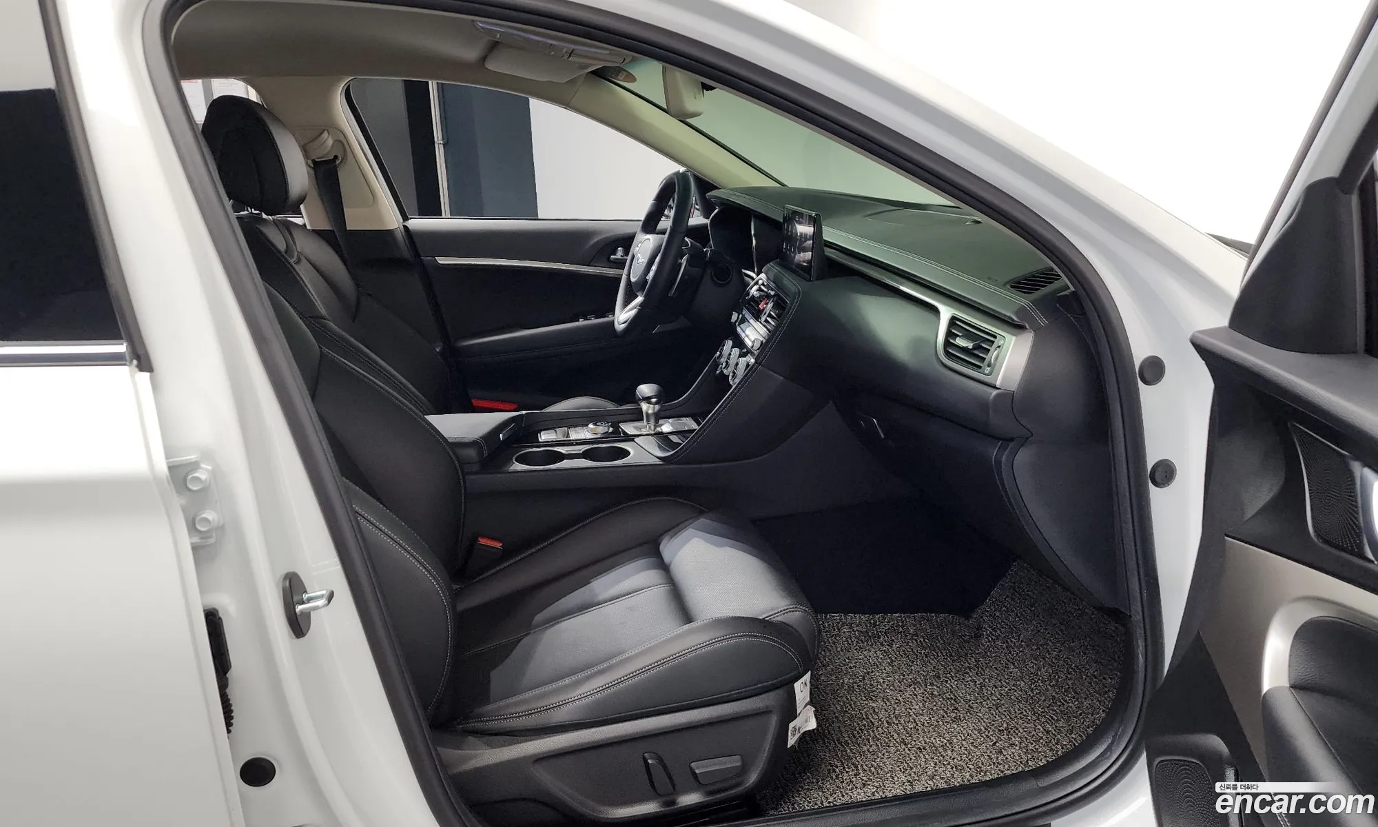 Genesis G70 2021 — 17