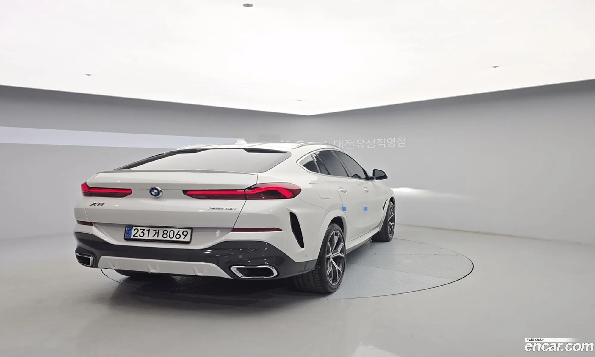 BMW X6 2021 — 8