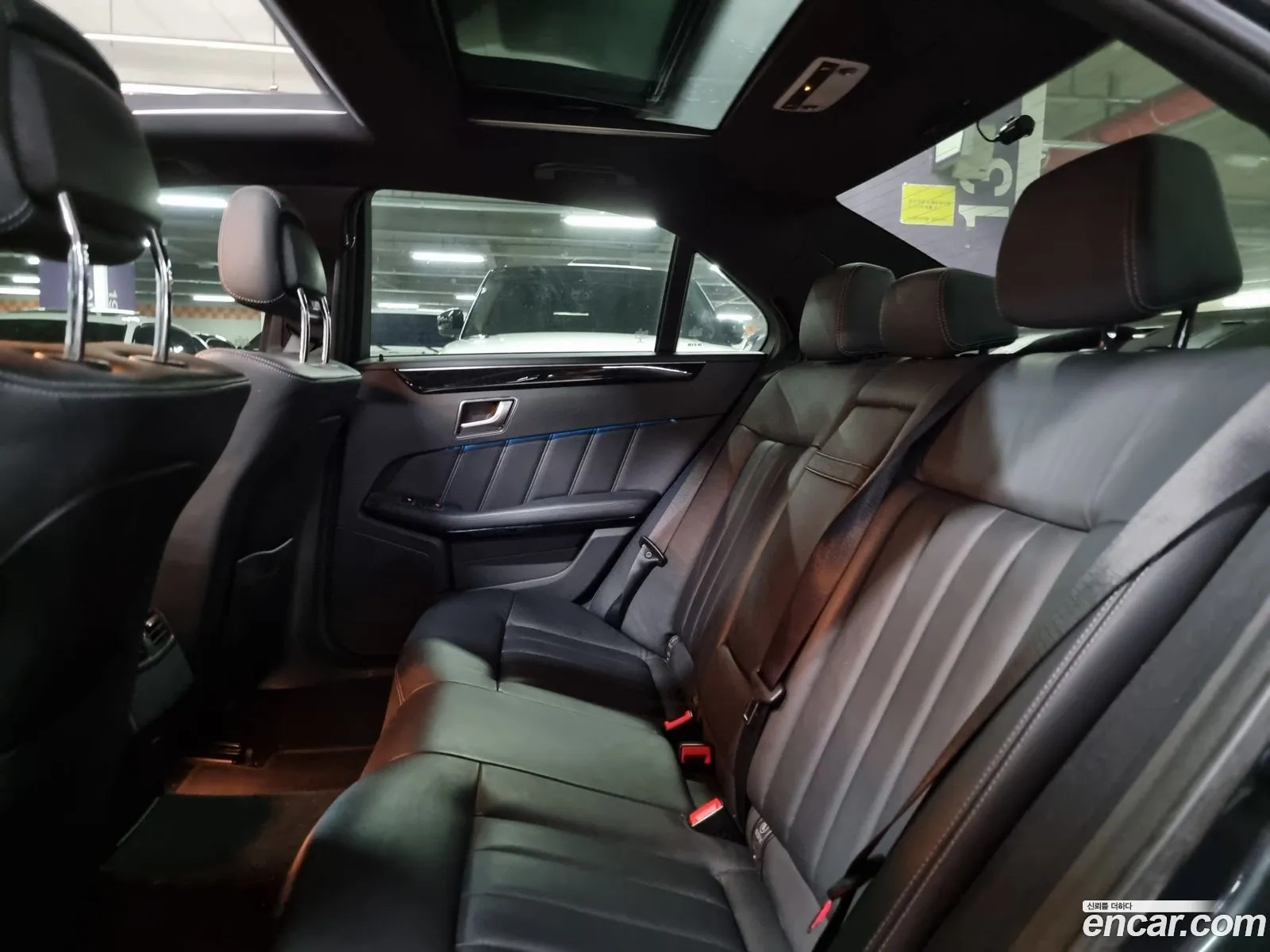Mercedes-Benz E-Class W212 2015 — 18