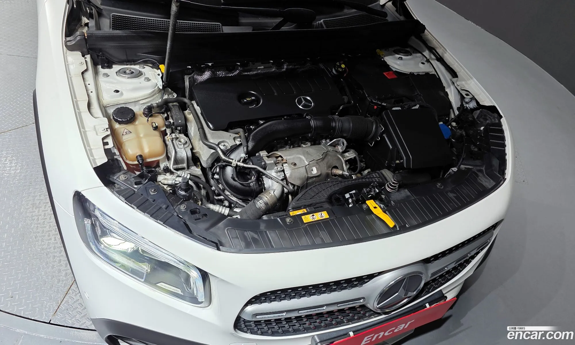 Mercedes-Benz GLB-Class X247 2021 — 10