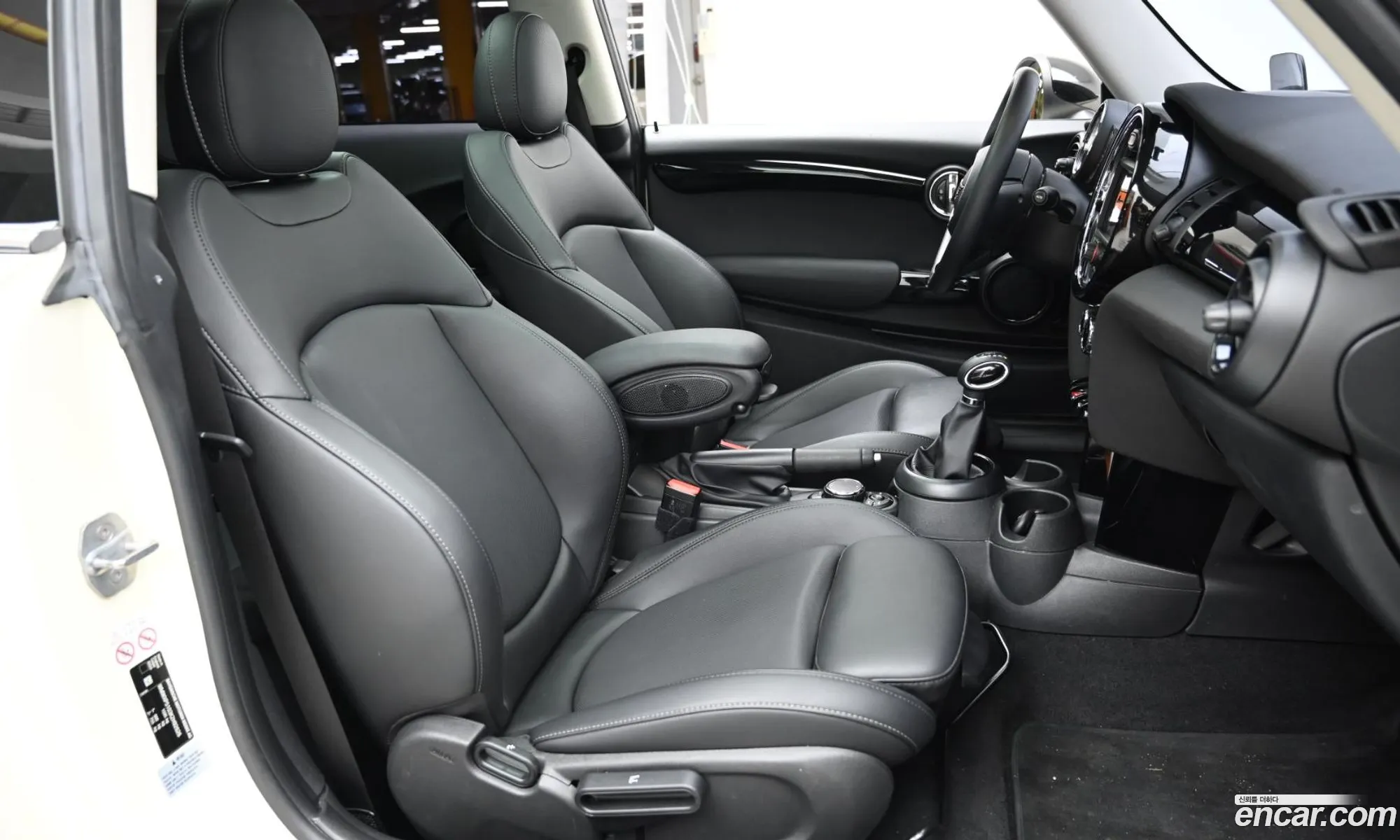 Mini Cooper 2018 WMWXP5103K2H92626 — 4