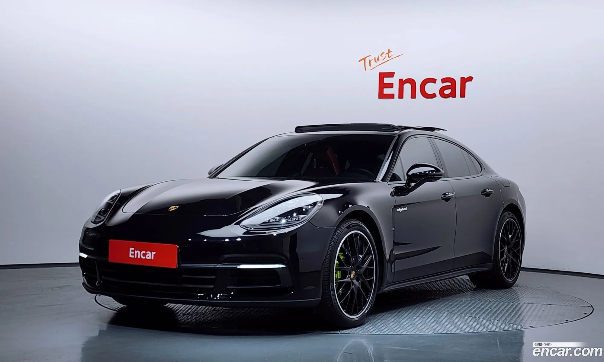 Porsche Panamera 2019 11111111111111111 — 16