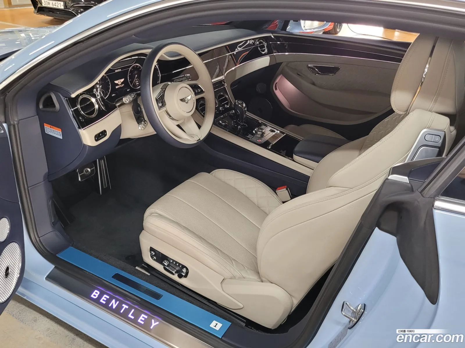 Bentley Continental GT 2021 — 18