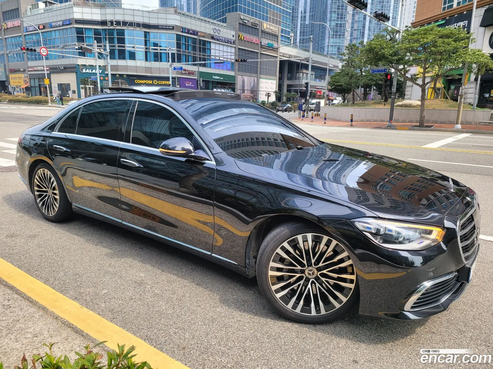 Mercedes-Benz S-Class W223 2022 — 12