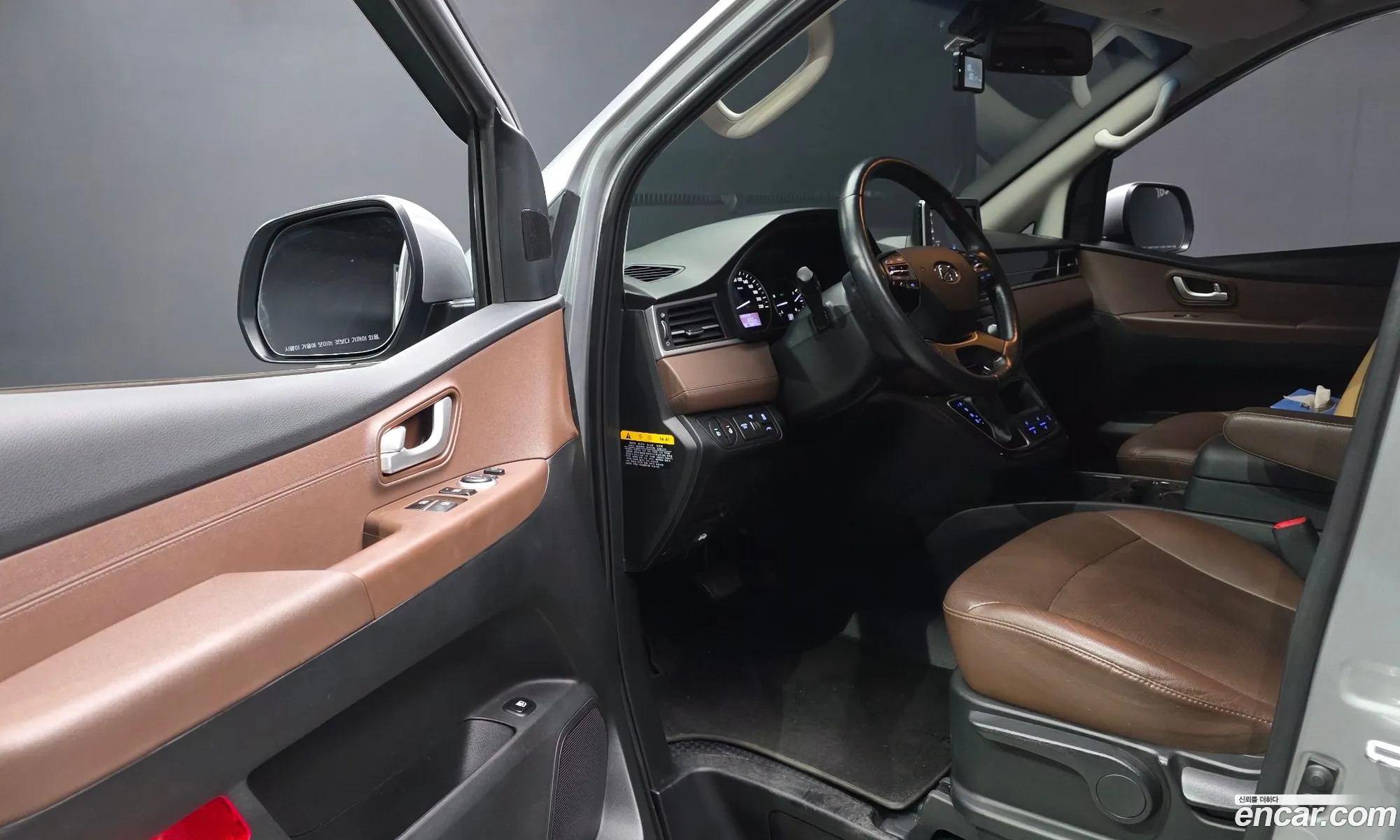 Hyundai Grand Starex 2018 — 2