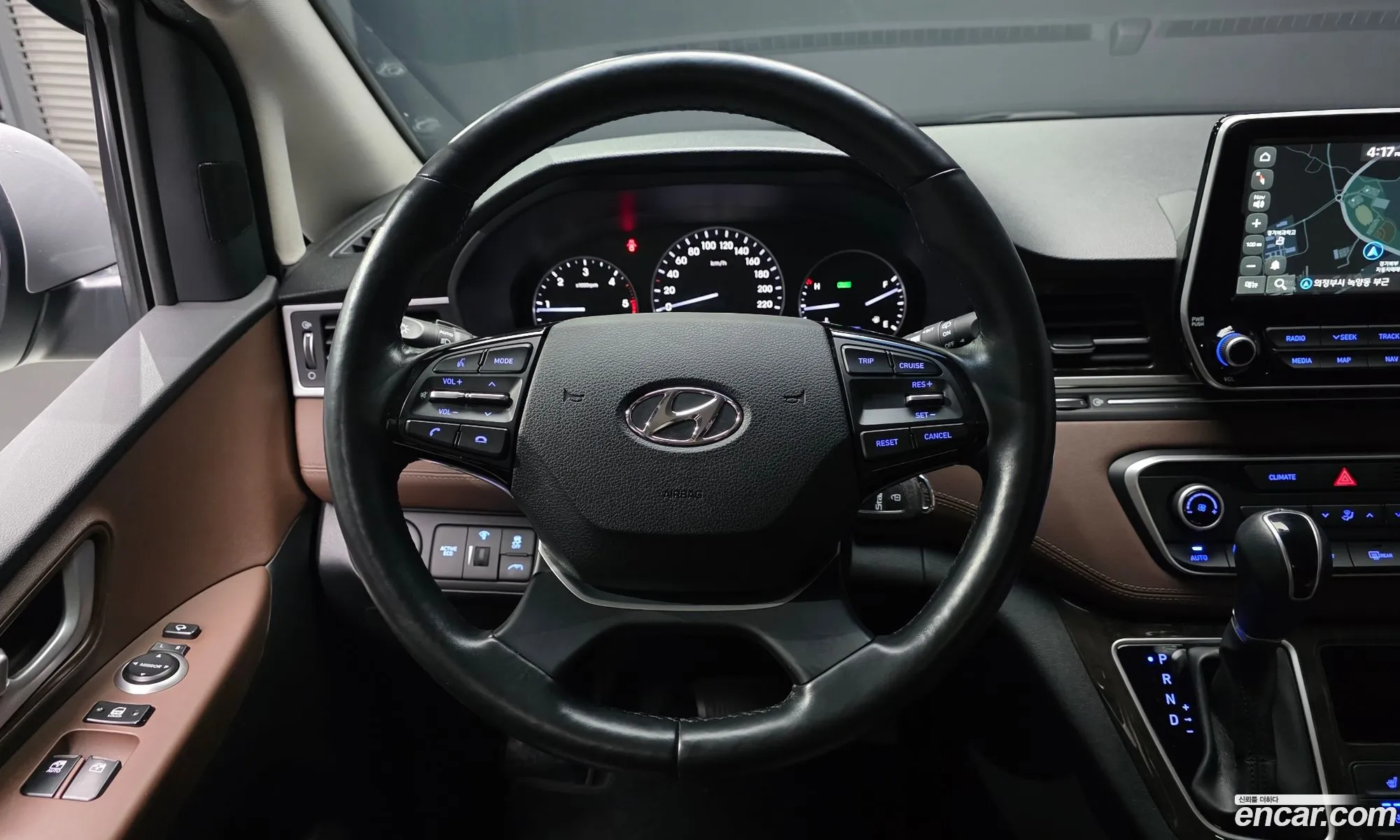 Hyundai Grand Starex 2018 — 14
