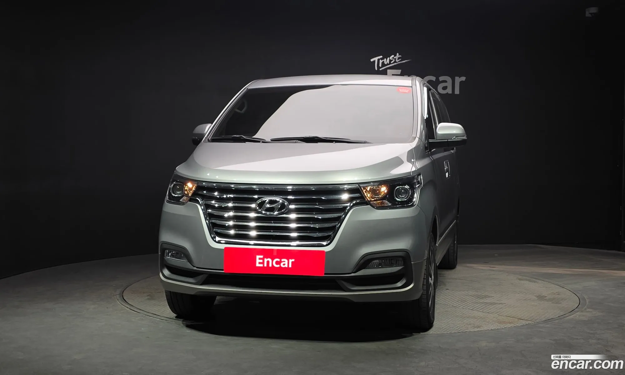 Hyundai Grand Starex 2018 — 19