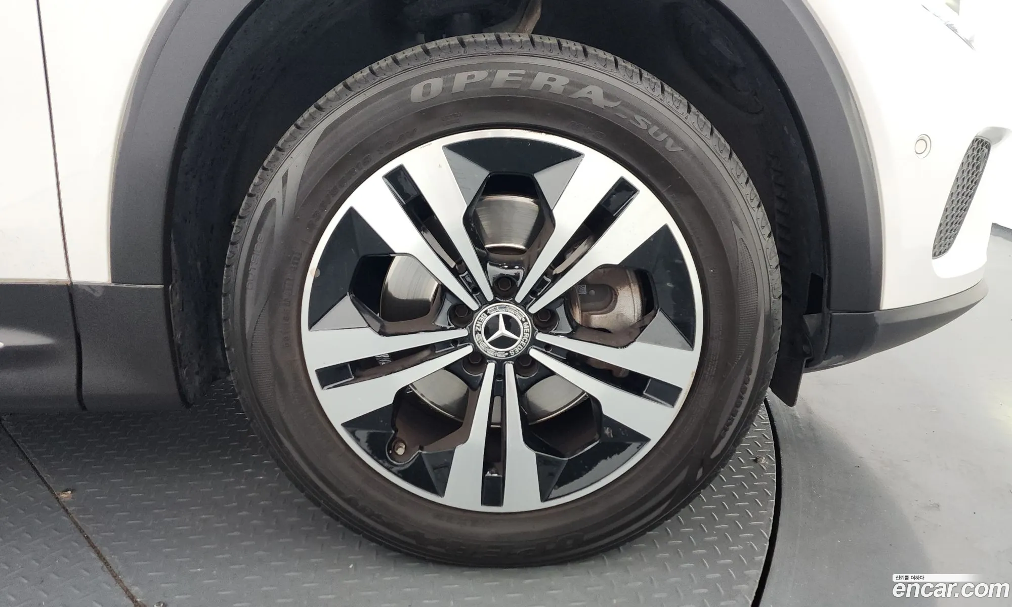 Mercedes-Benz GLB-Class X247 2021 — 10