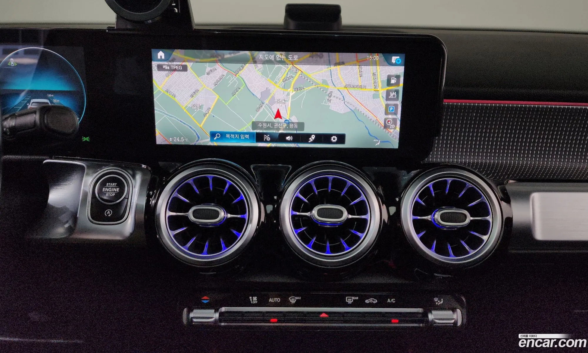 Mercedes-Benz GLB-Class X247 2021 — 2