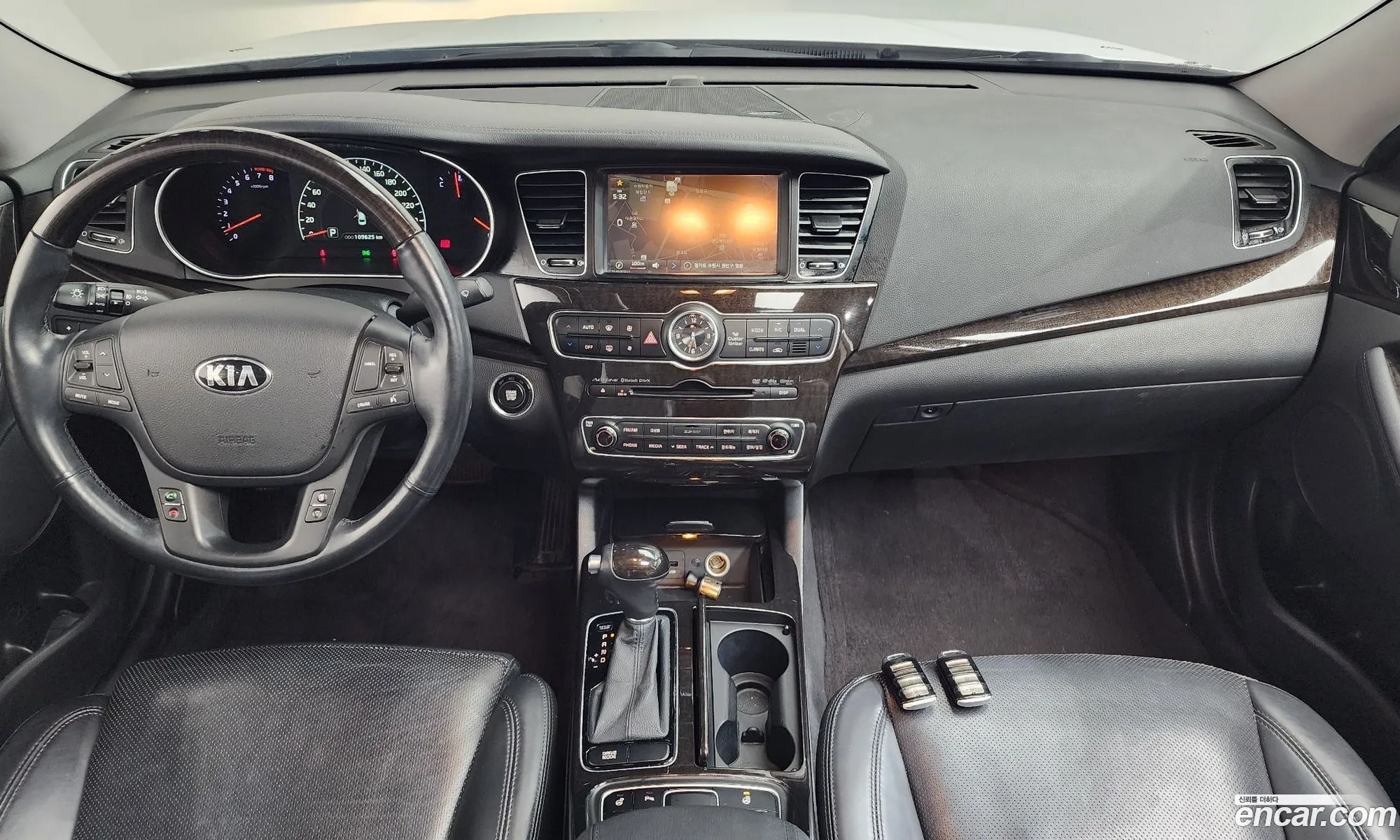 Kia K7 2013 — 17