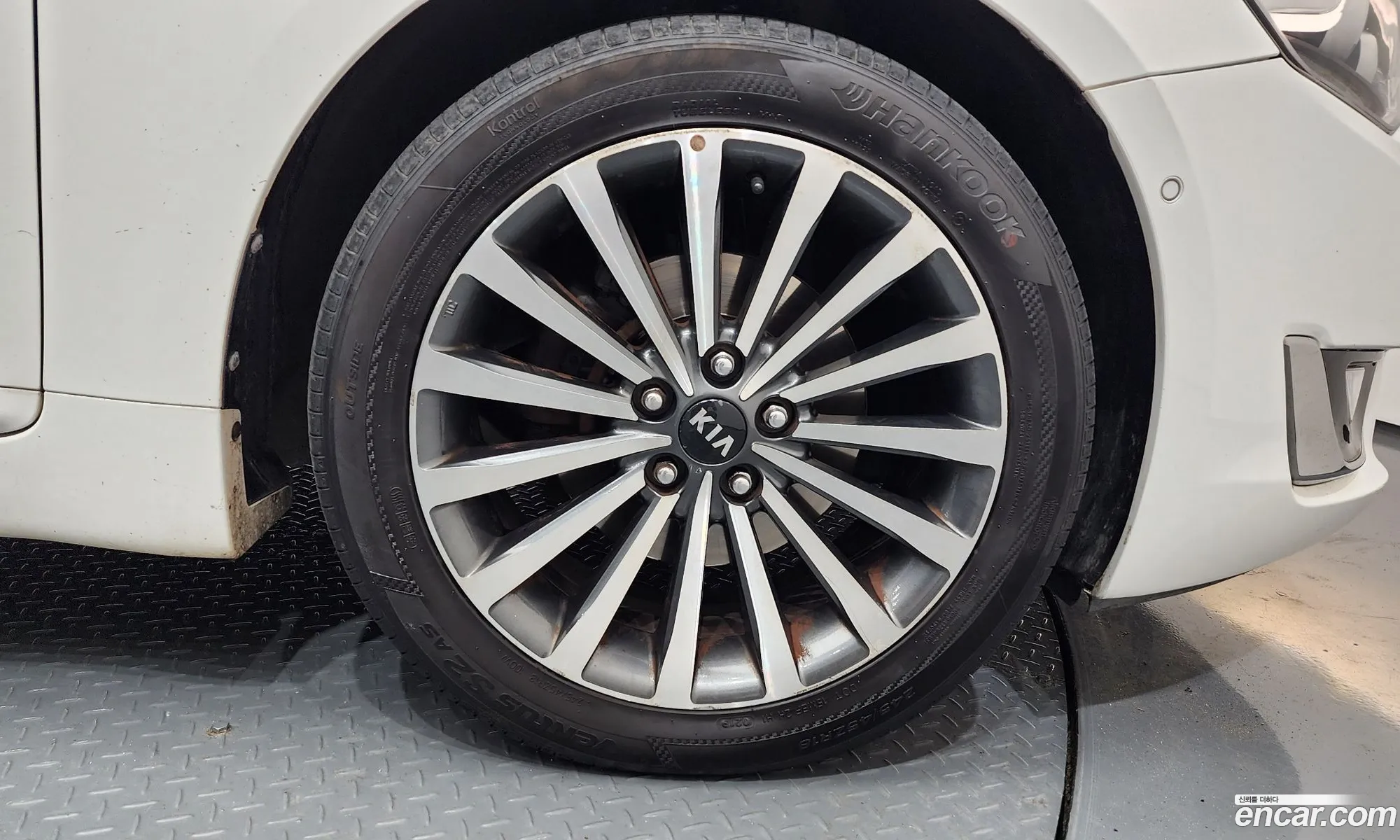 Kia K7 2013 — 7