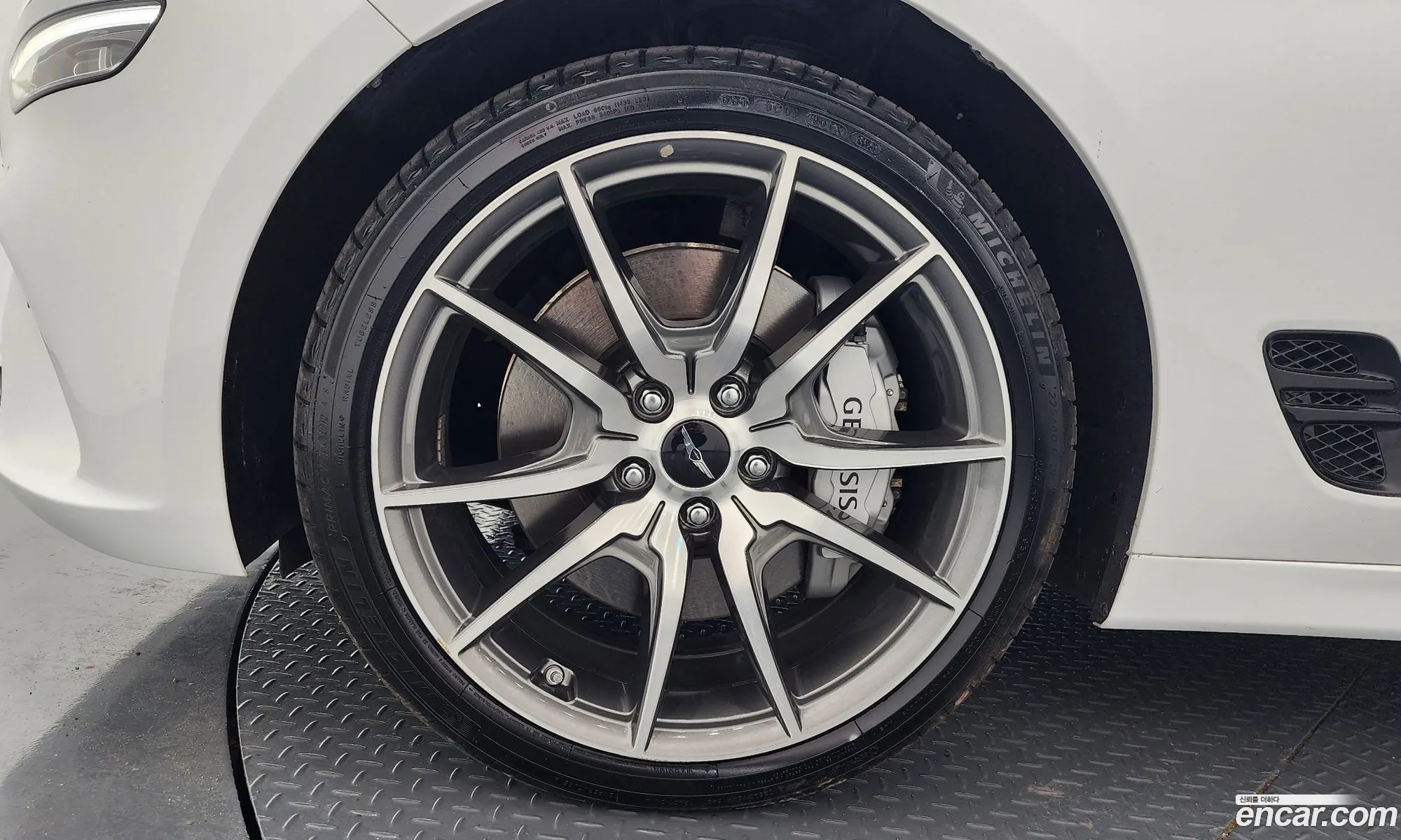 Genesis G70 2024 — 14