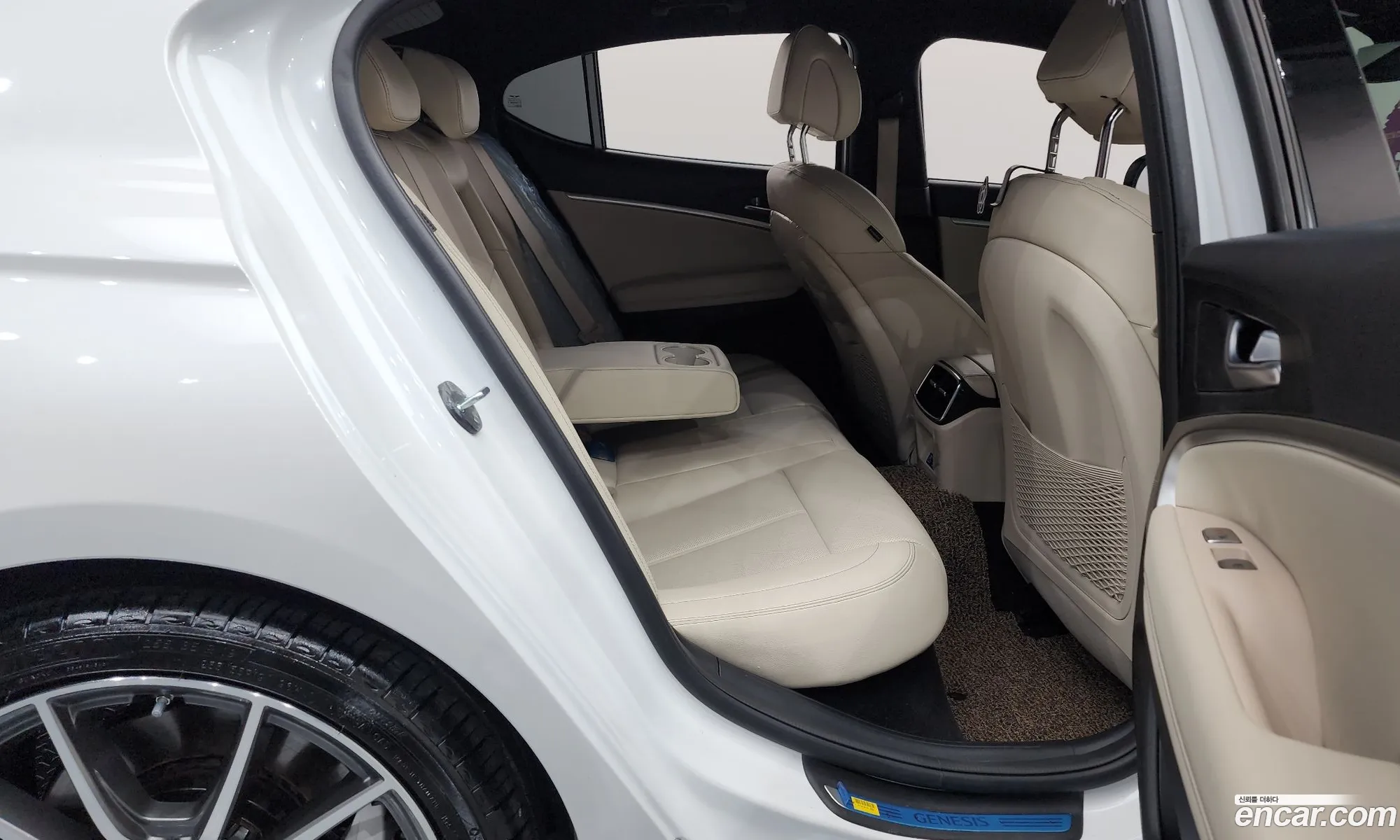 Genesis G70 2024 — 20