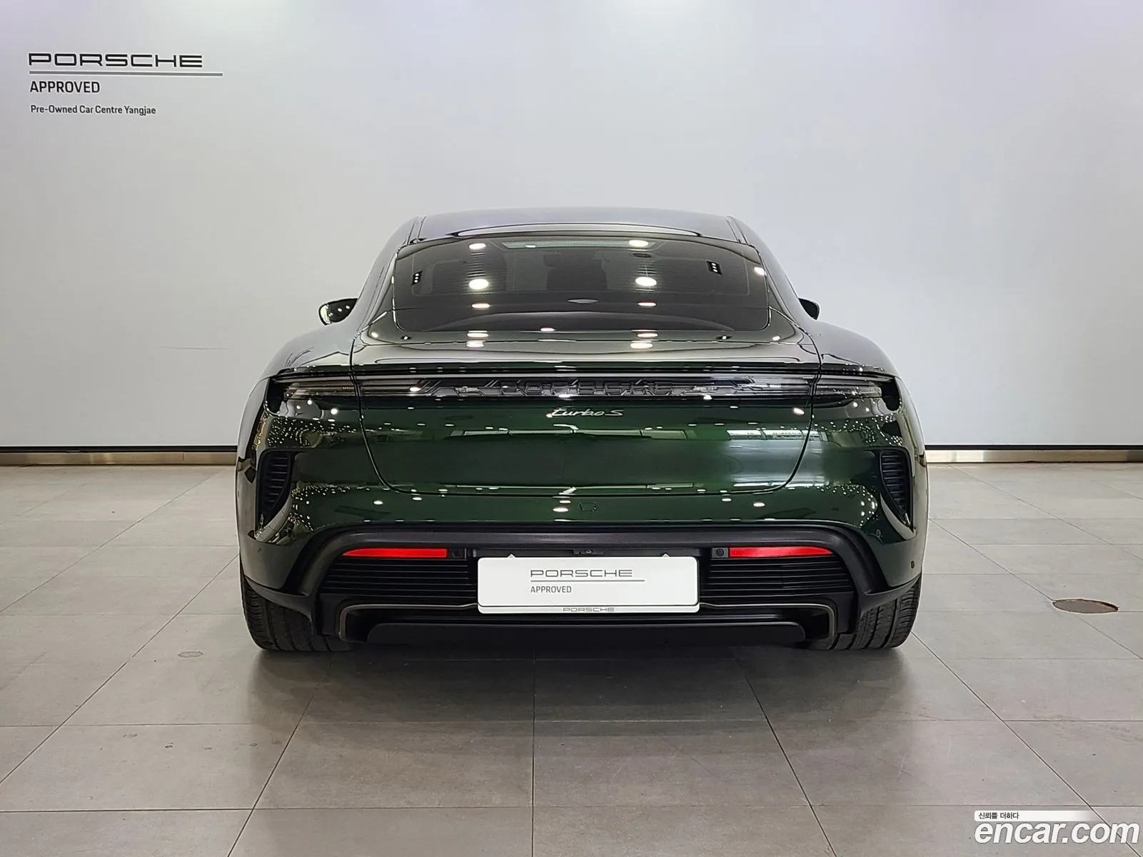 Porsche Taycan 2024 — 4