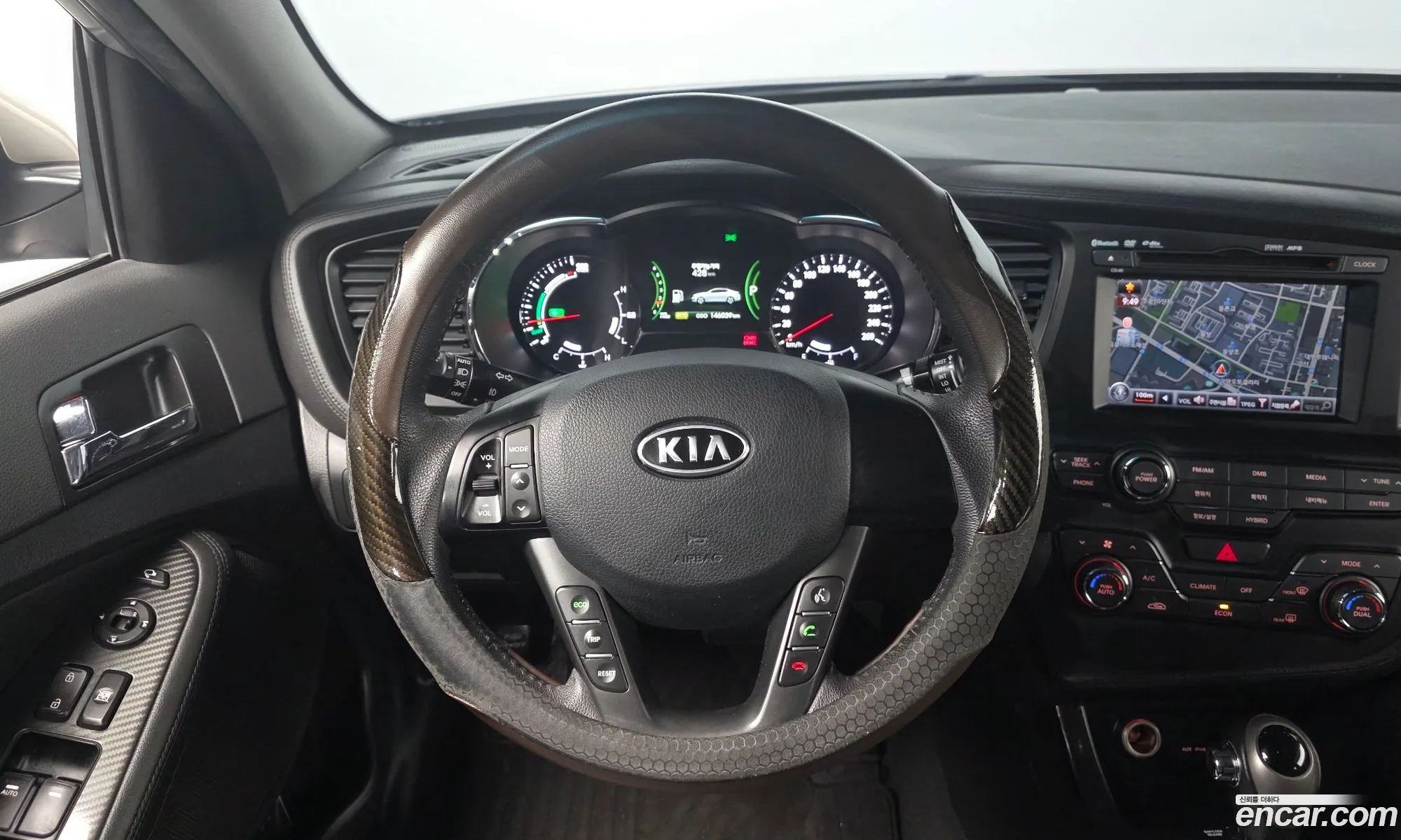 Kia K5 Hybrid 2011 — 18