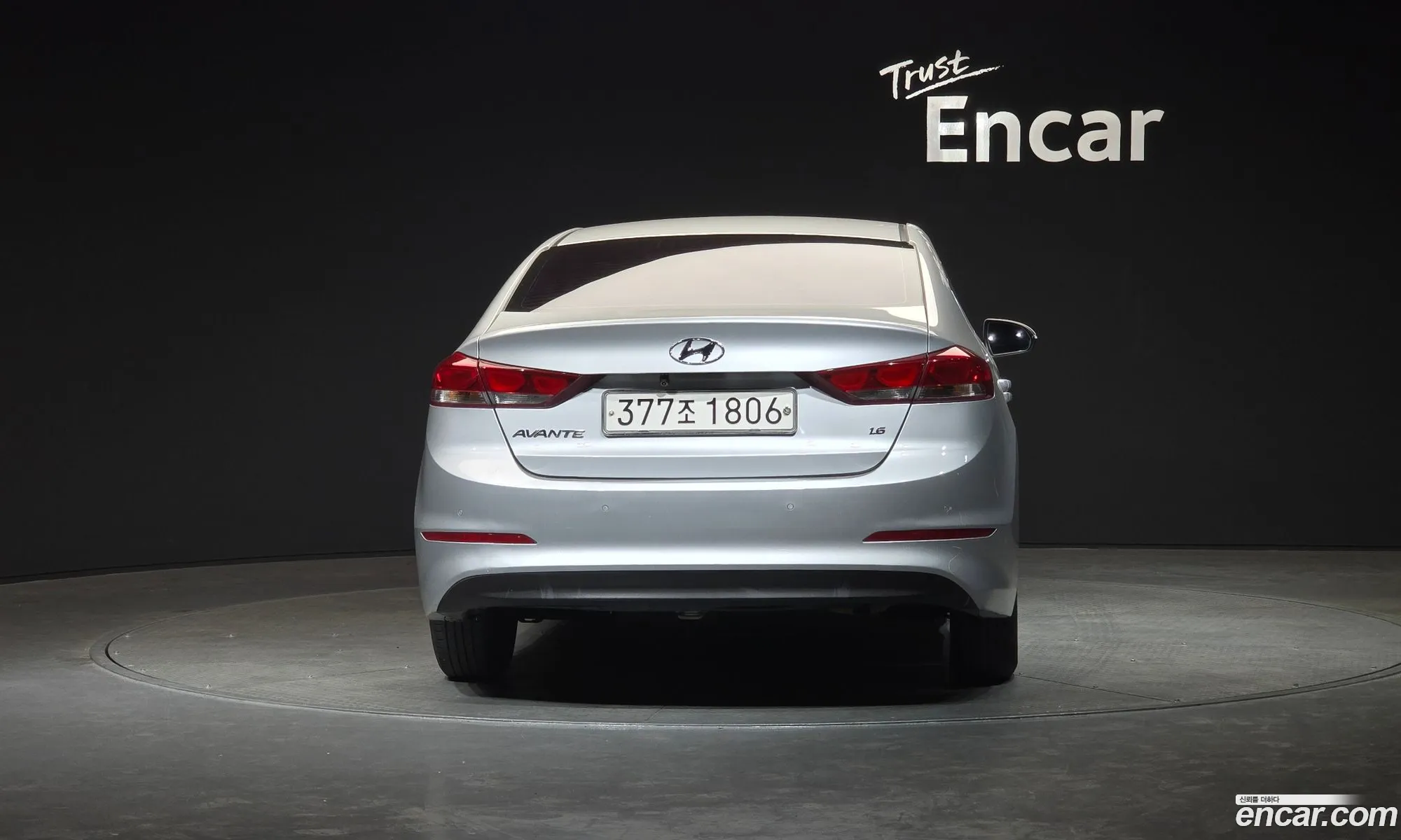 Hyundai Elantra AD 2017 — 18